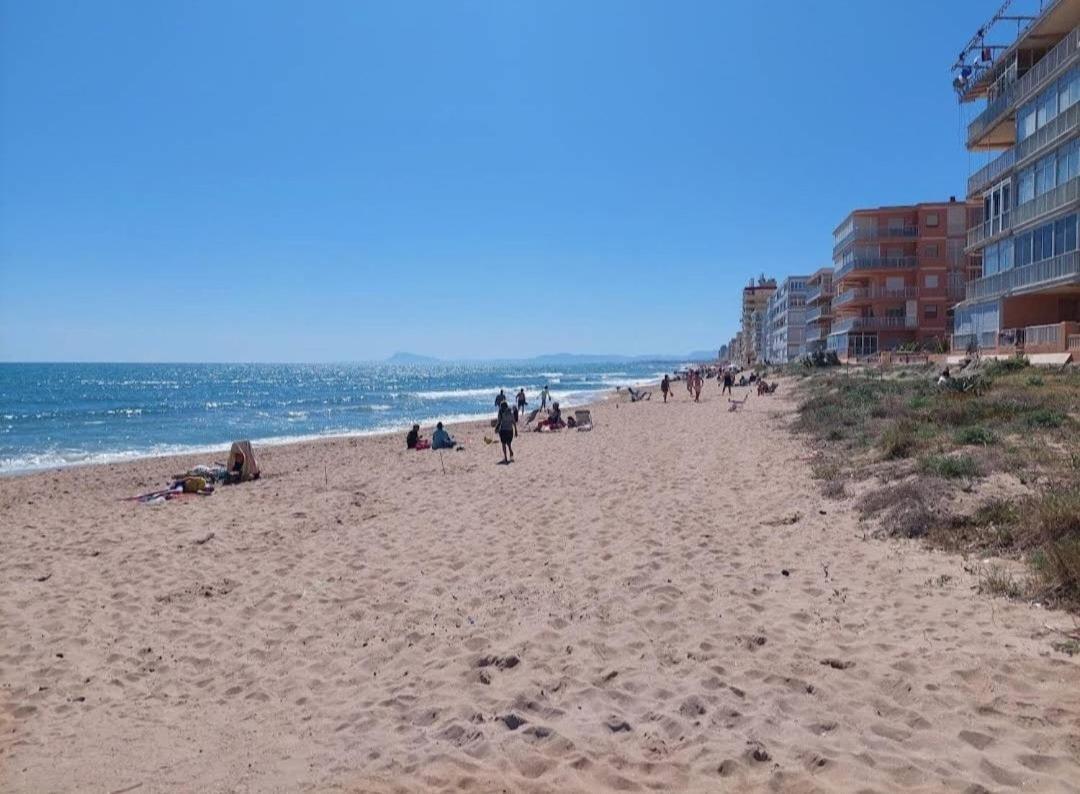 Arena Y Mar