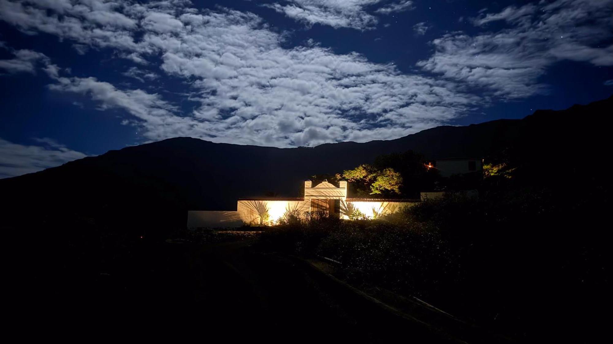 La Rayuela 5* La Frontera