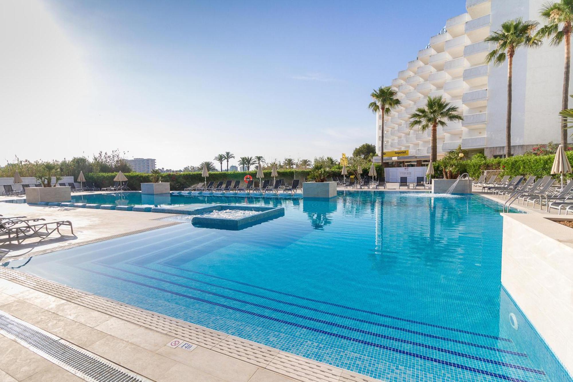 Eix Lagotel Apartahotel Playa de Muro (Mallorca)