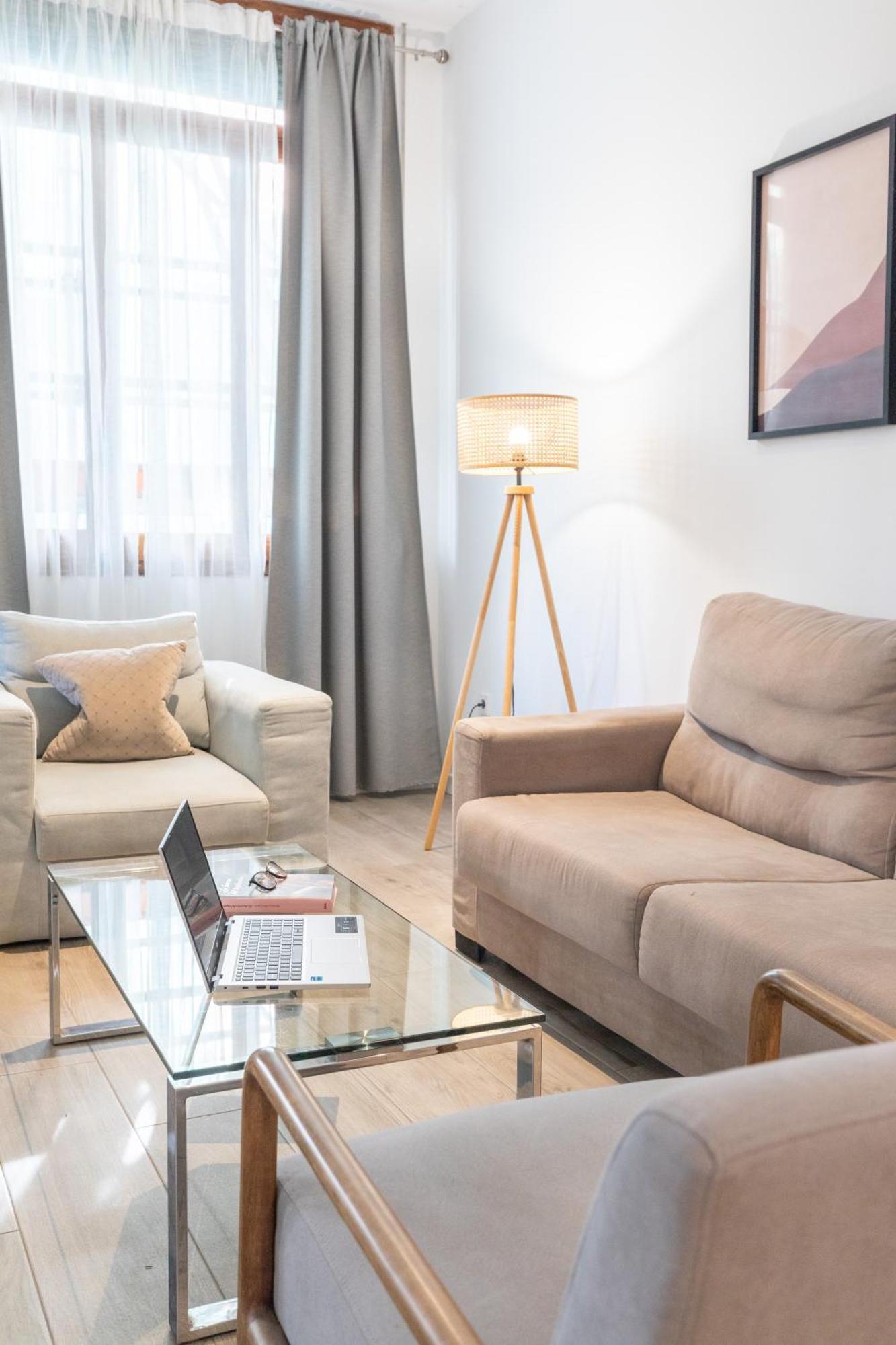 Travel Habitat Ayuntamiento Apartment Valencia