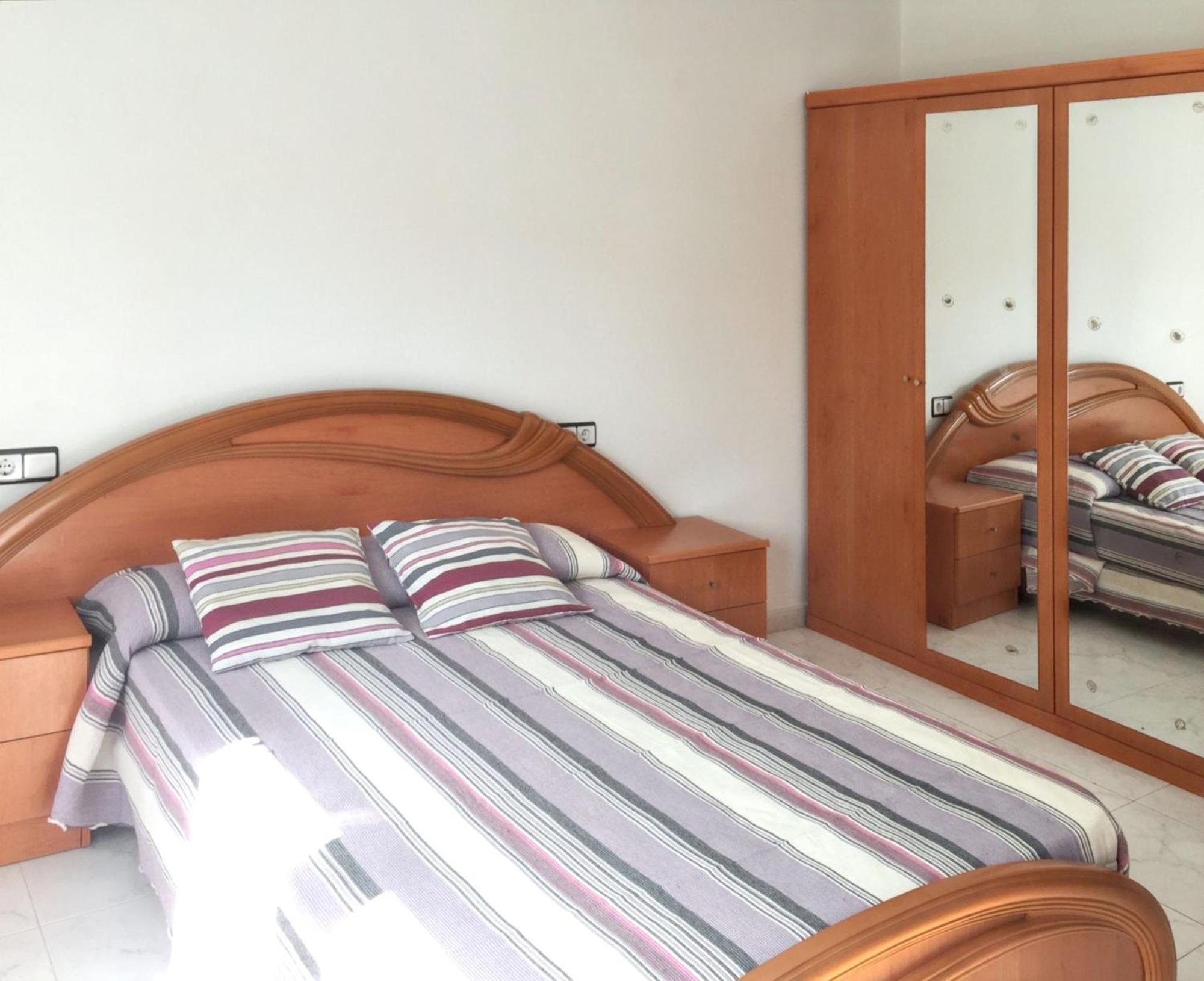 Spacious In With Balcony Apartamento Laxe