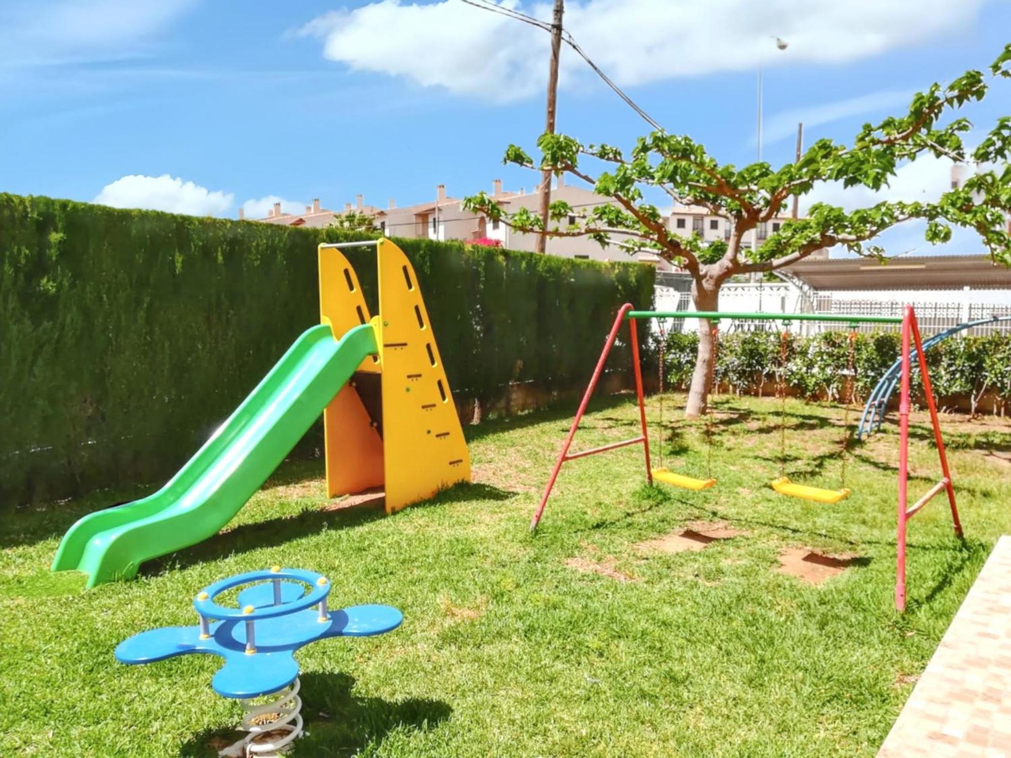 Spacious In With Mountain View Apartment *