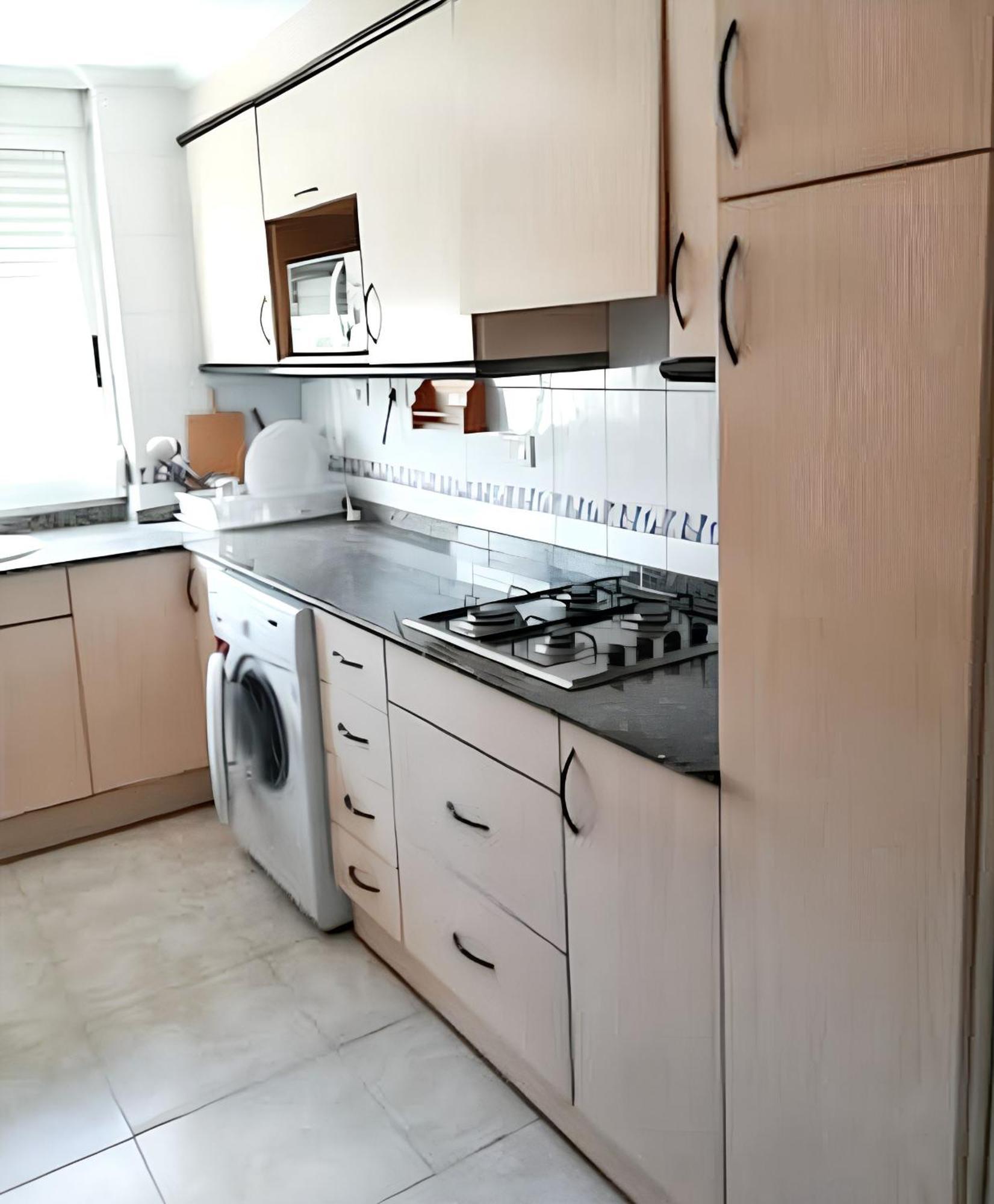 Apartment Spacious In With Mountain View