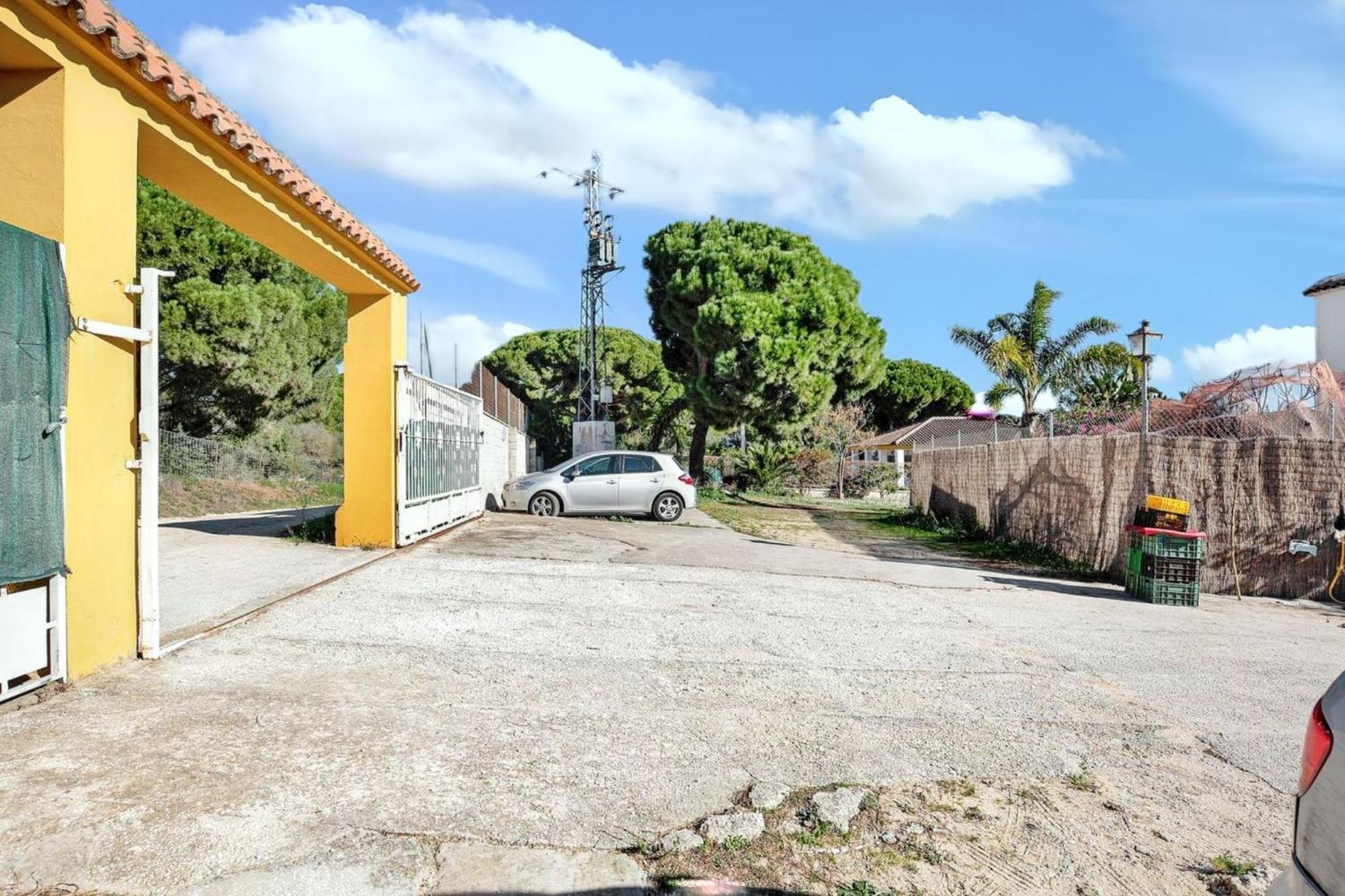 Spacious House With Private Pool El Soto El Canal