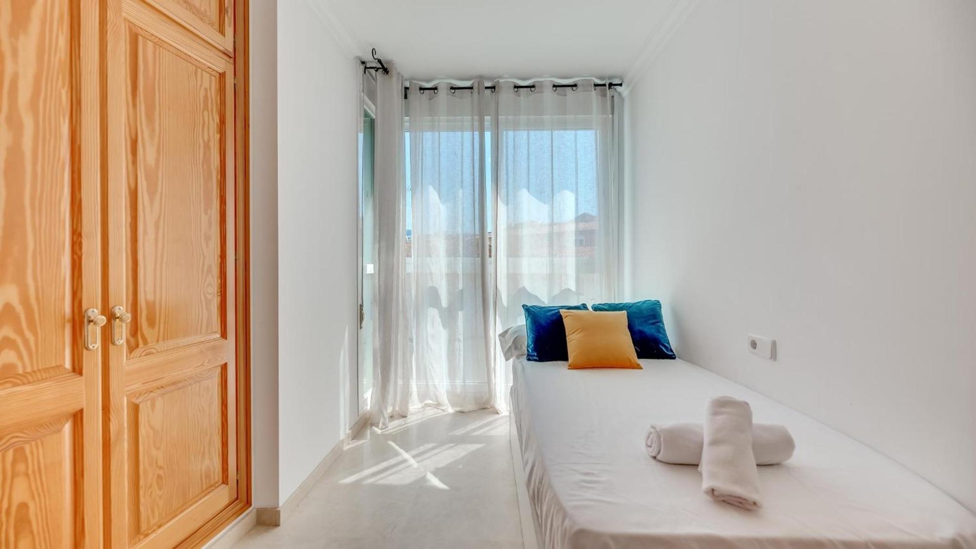 Chic Uurban Oasis In Apartamento Estepona