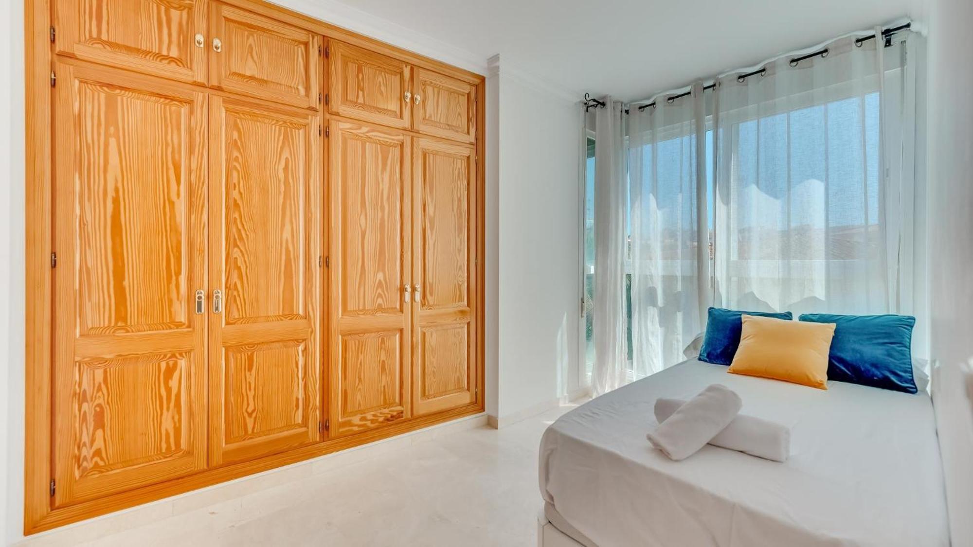 Chic Uurban Oasis In Apartamento Estepona