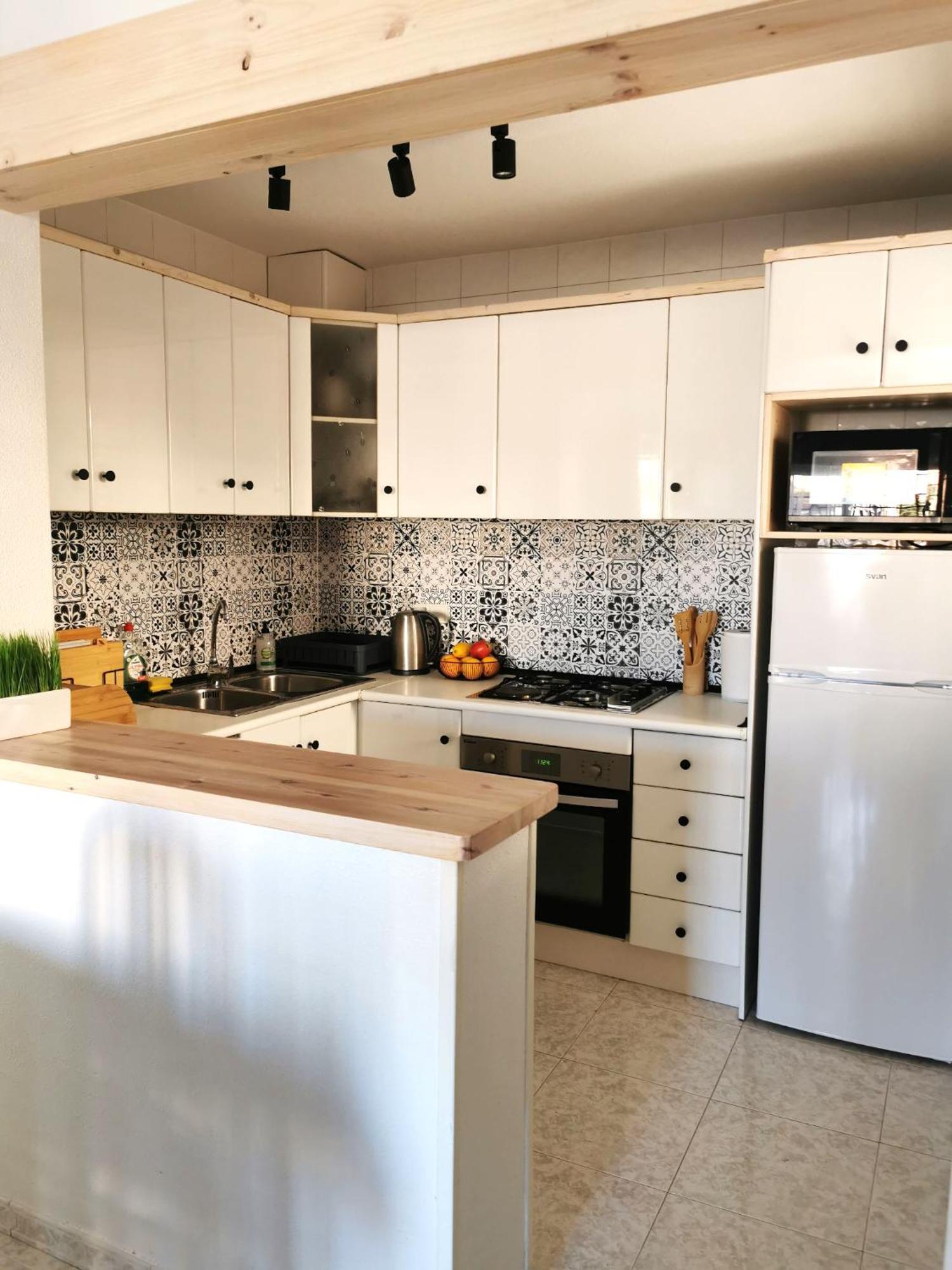 Holiday home Sunny House With Communal Pool And Garden *