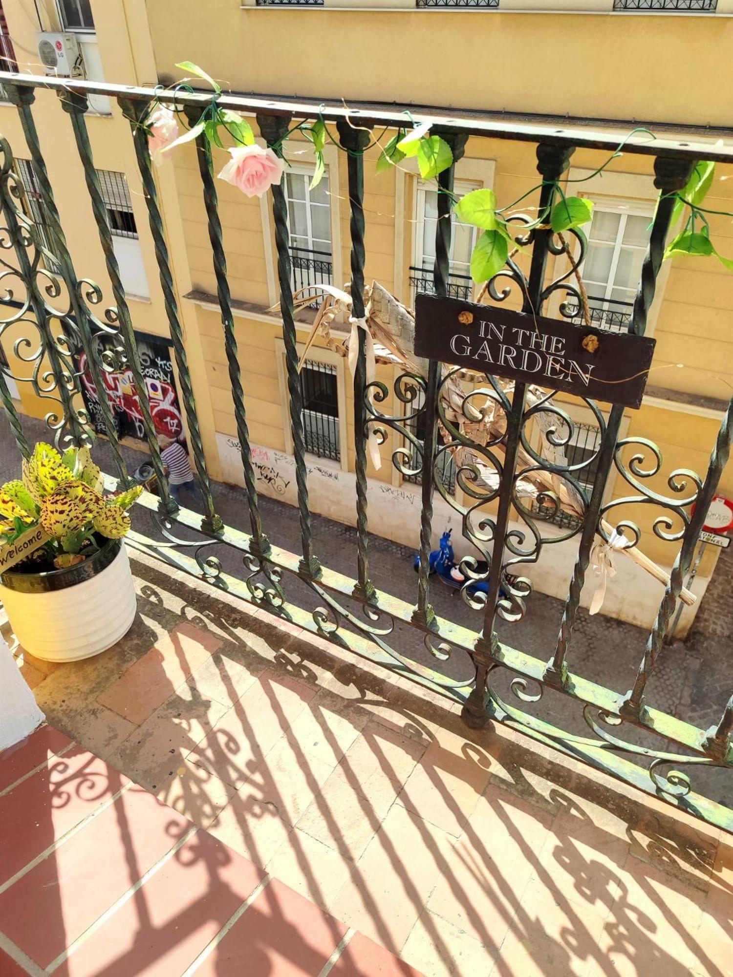 Apartamento Soleado, Familiar, Alegre Y Tranquilo A Un Paseo De La Catedral Sevilla