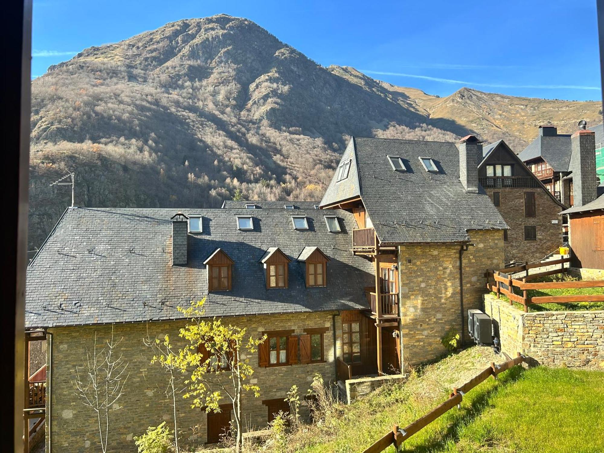 Duplex Amb Gran Terrassa By Rural D'aneu * Bagergue