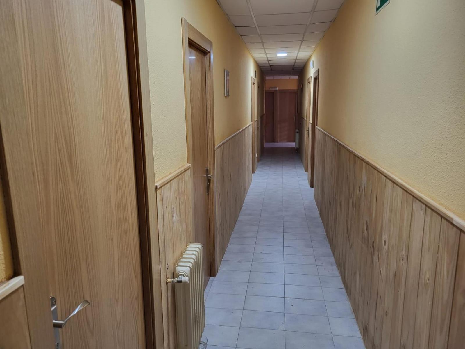 Hostal De