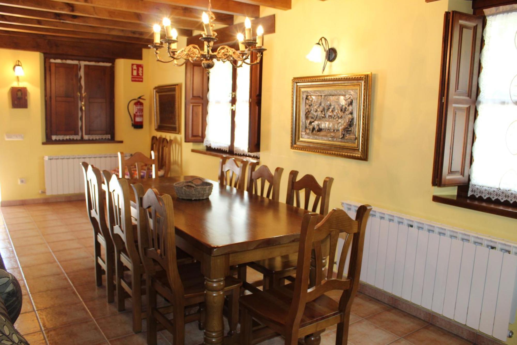 La Gueera - Casas De Picos