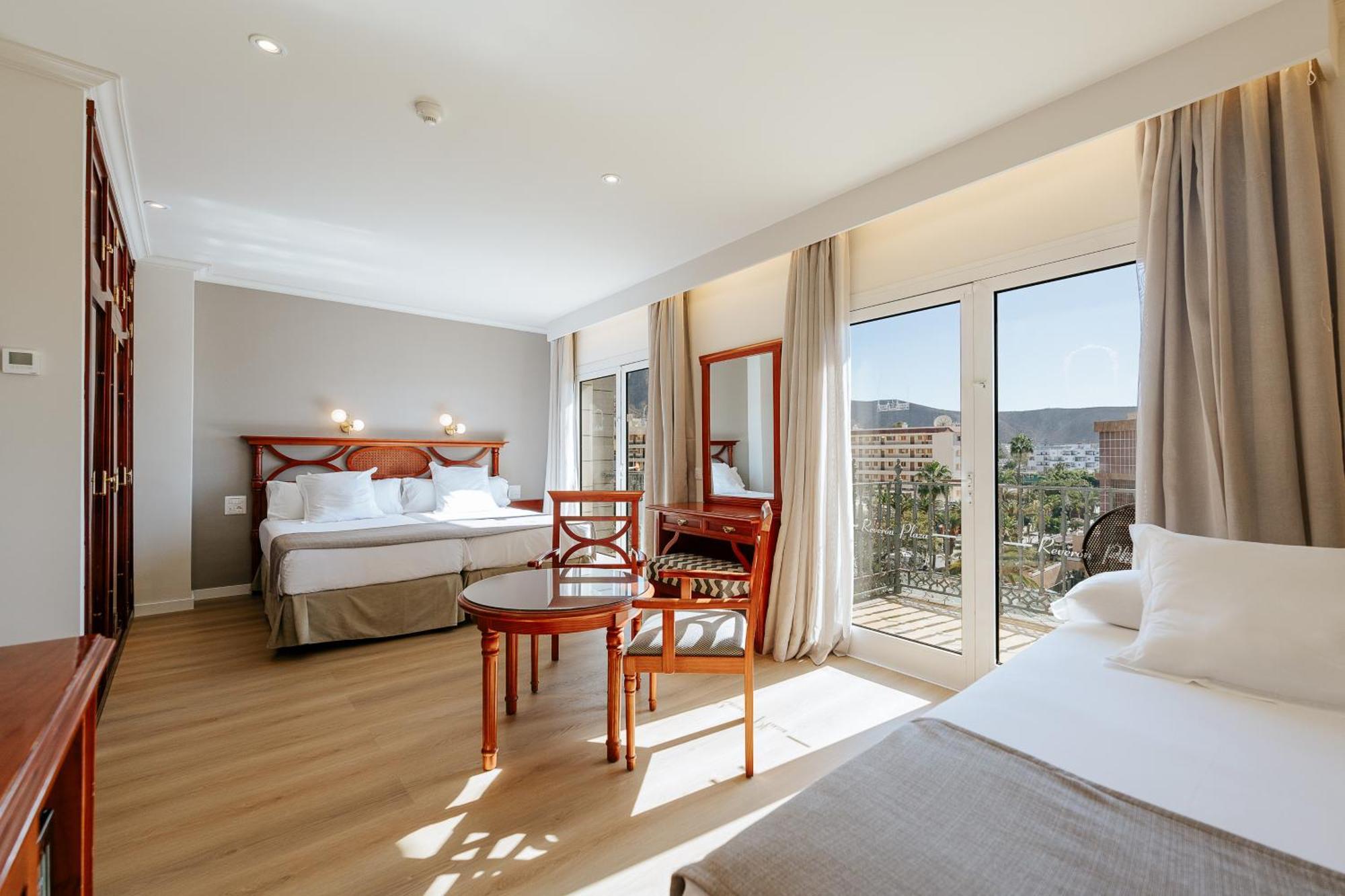 Reveron Plaza Hotel Los Cristianos (Tenerife)