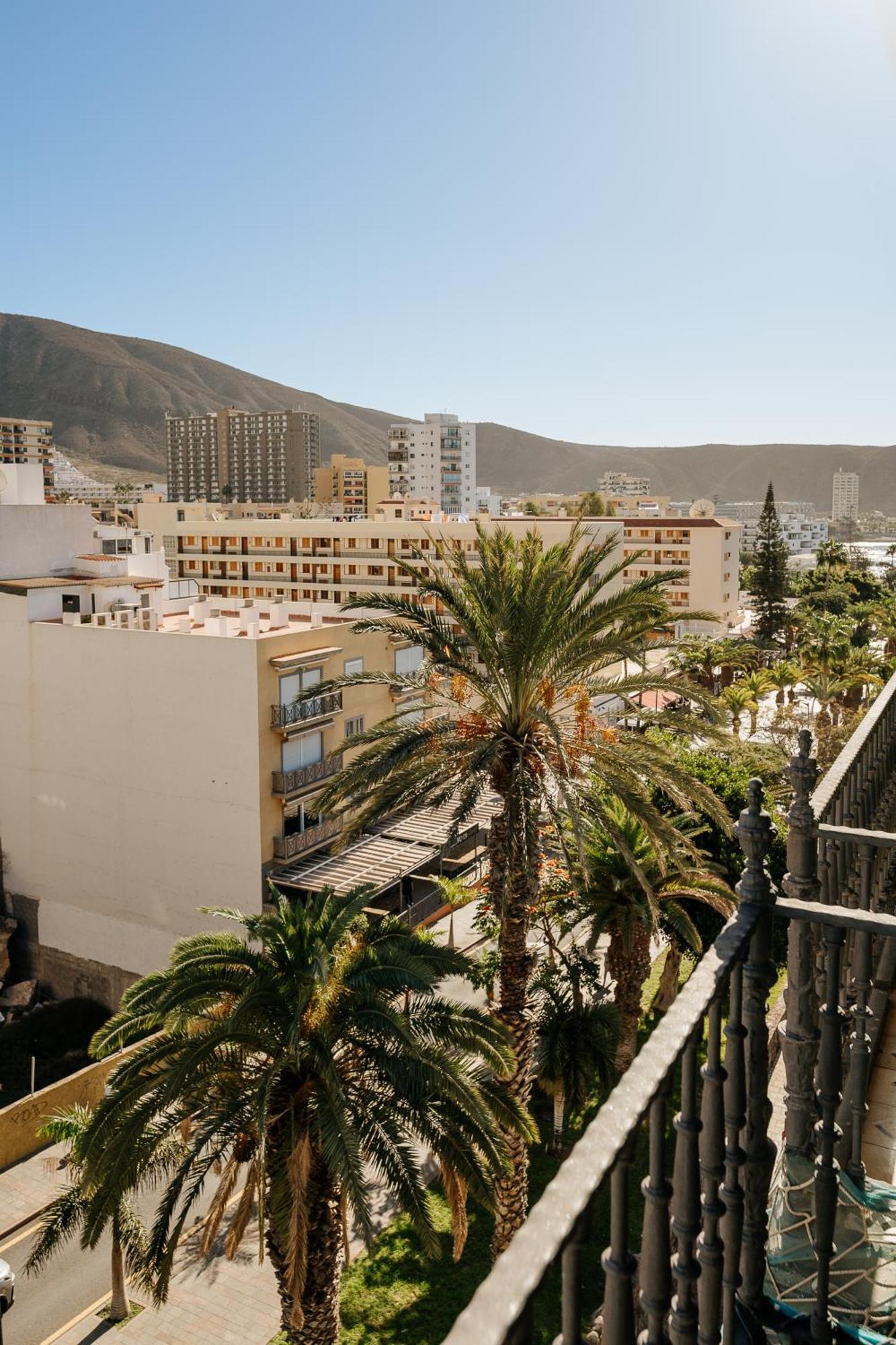 Hotel Reveron Plaza
