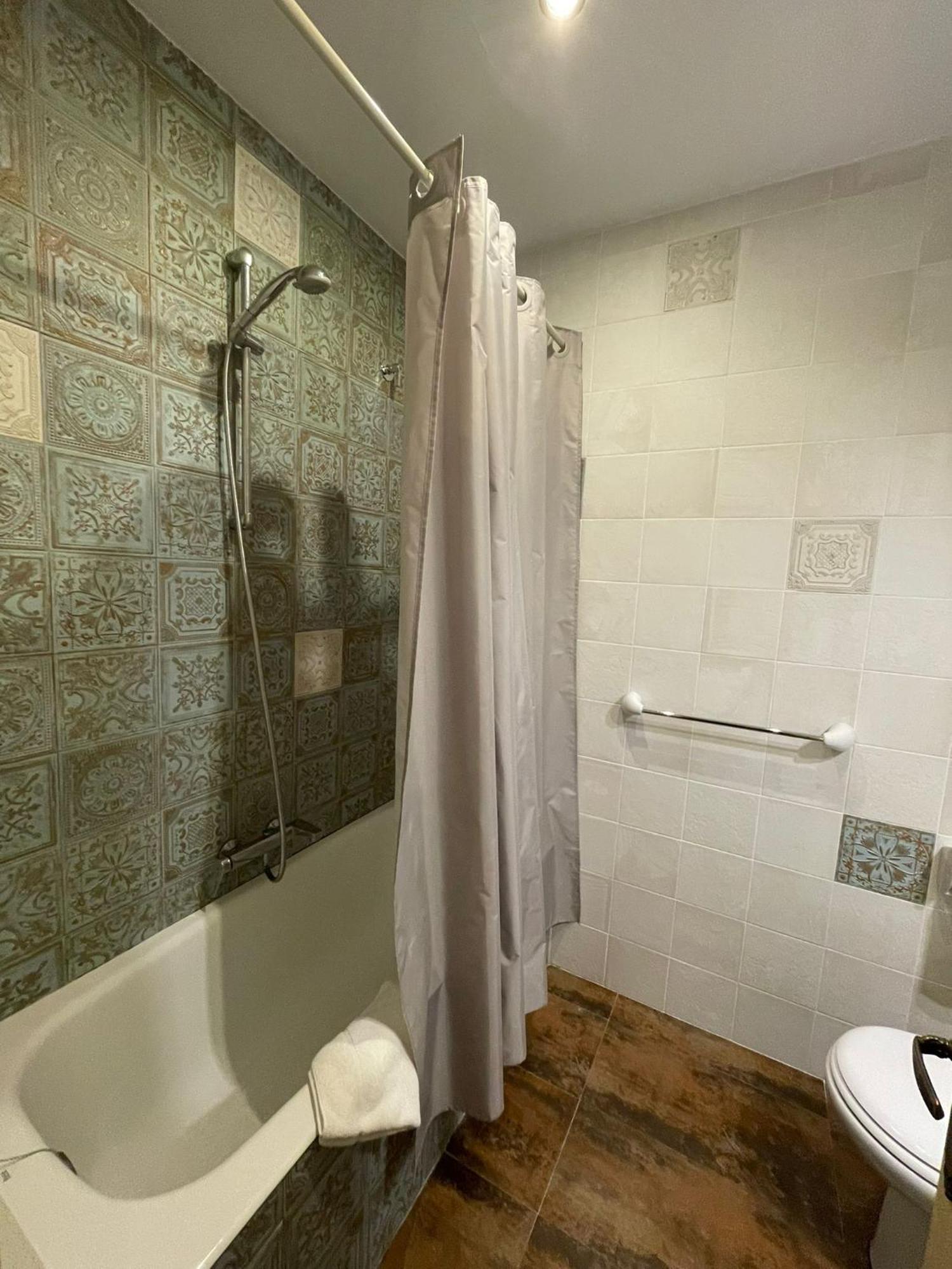Guest house Esmeralda Comillas
