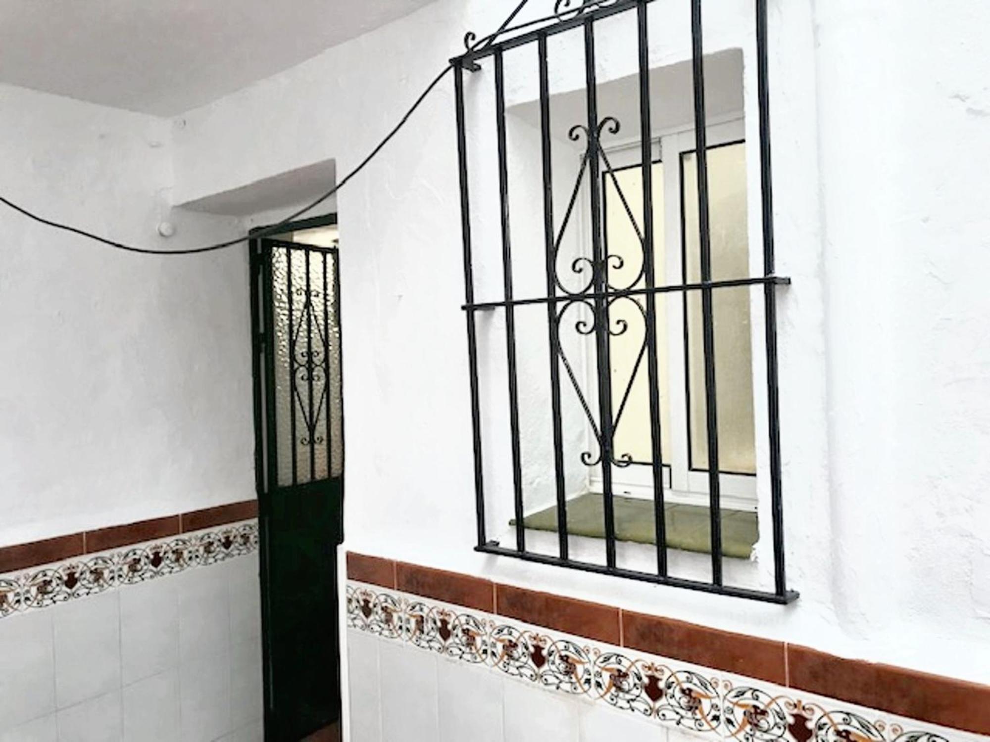 Spacious House In With Fireplace Сasa de vacaciones