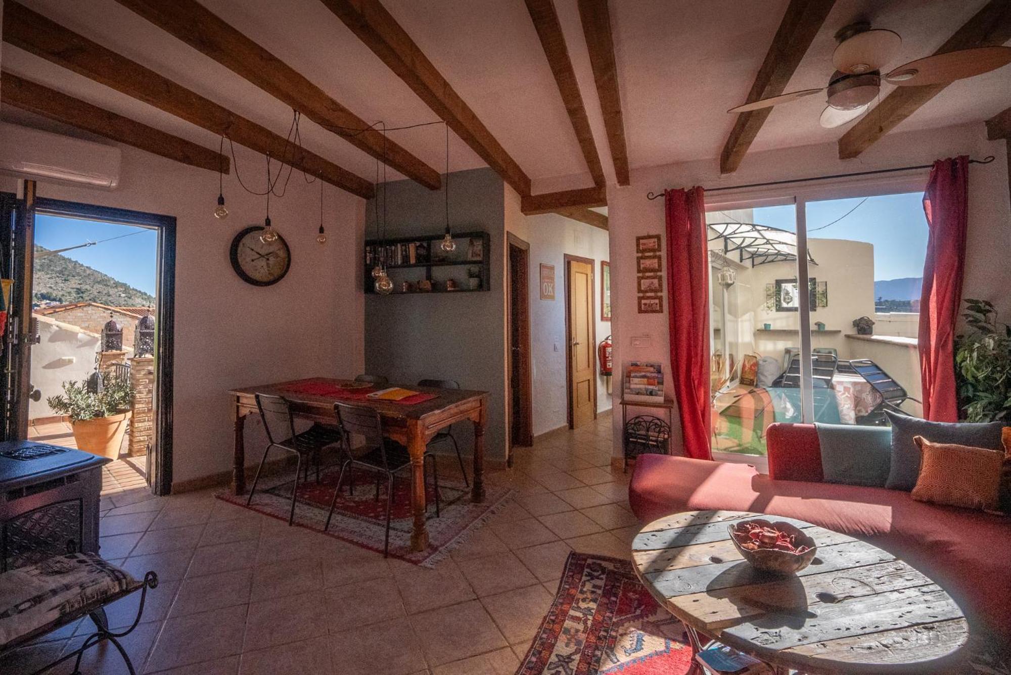 Eagles Nest - Massive Townhouse With Pool With Outstanding Views