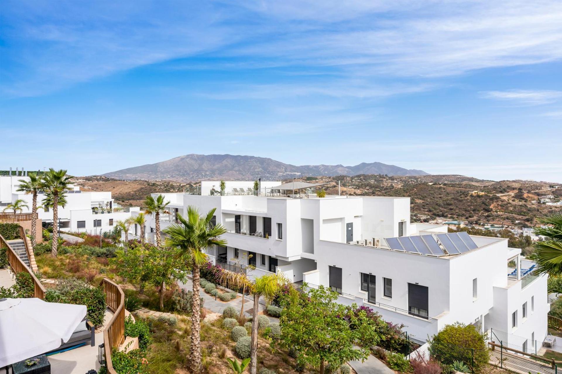 Stunning Place In Casa Banderas W Pool, Padel, Gym By Costarentals - Ref 74 * La Cala De Mijas