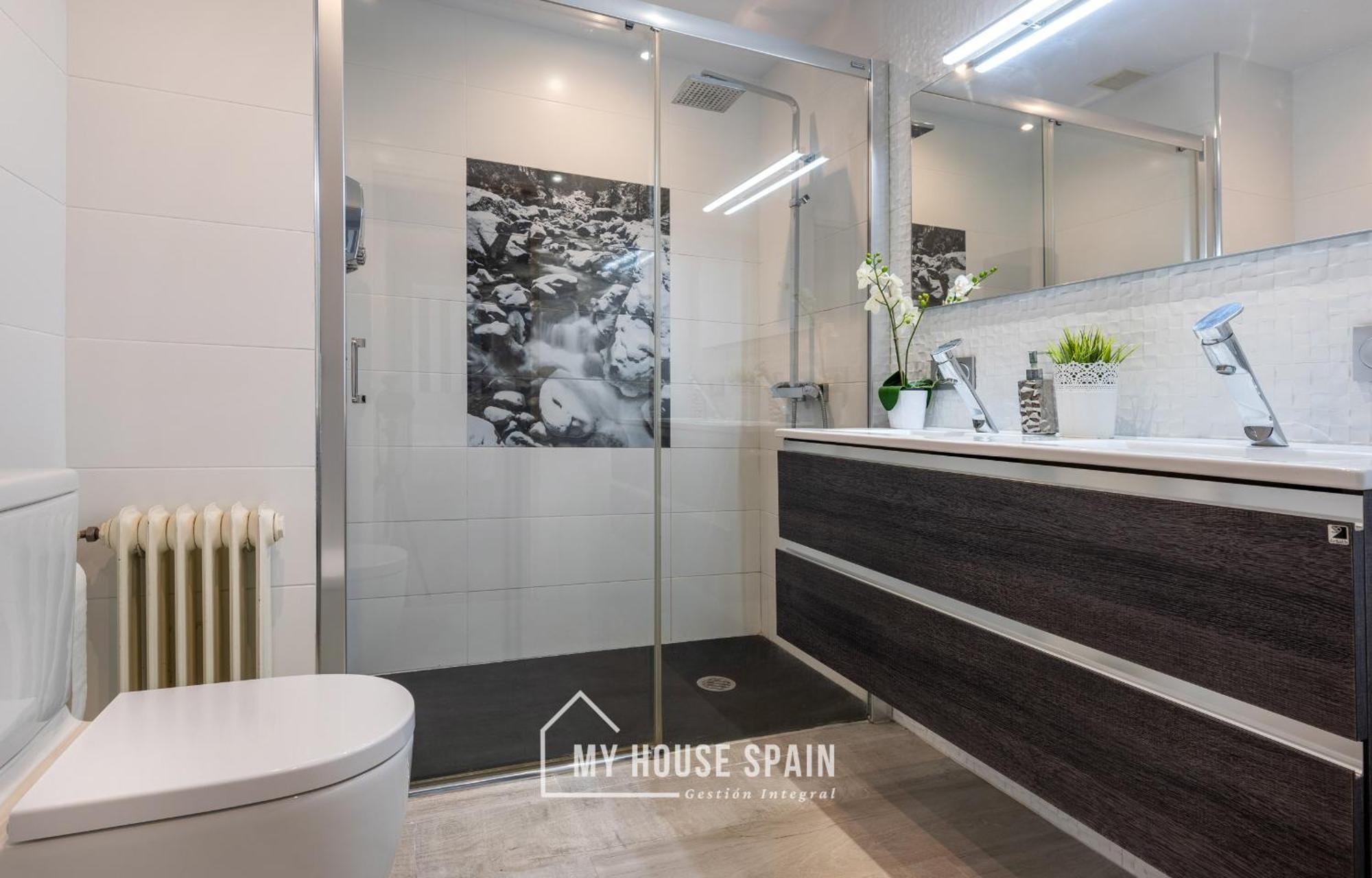 Myhousespain - Espacioso Piso Con Parking Apartamento Gijón
