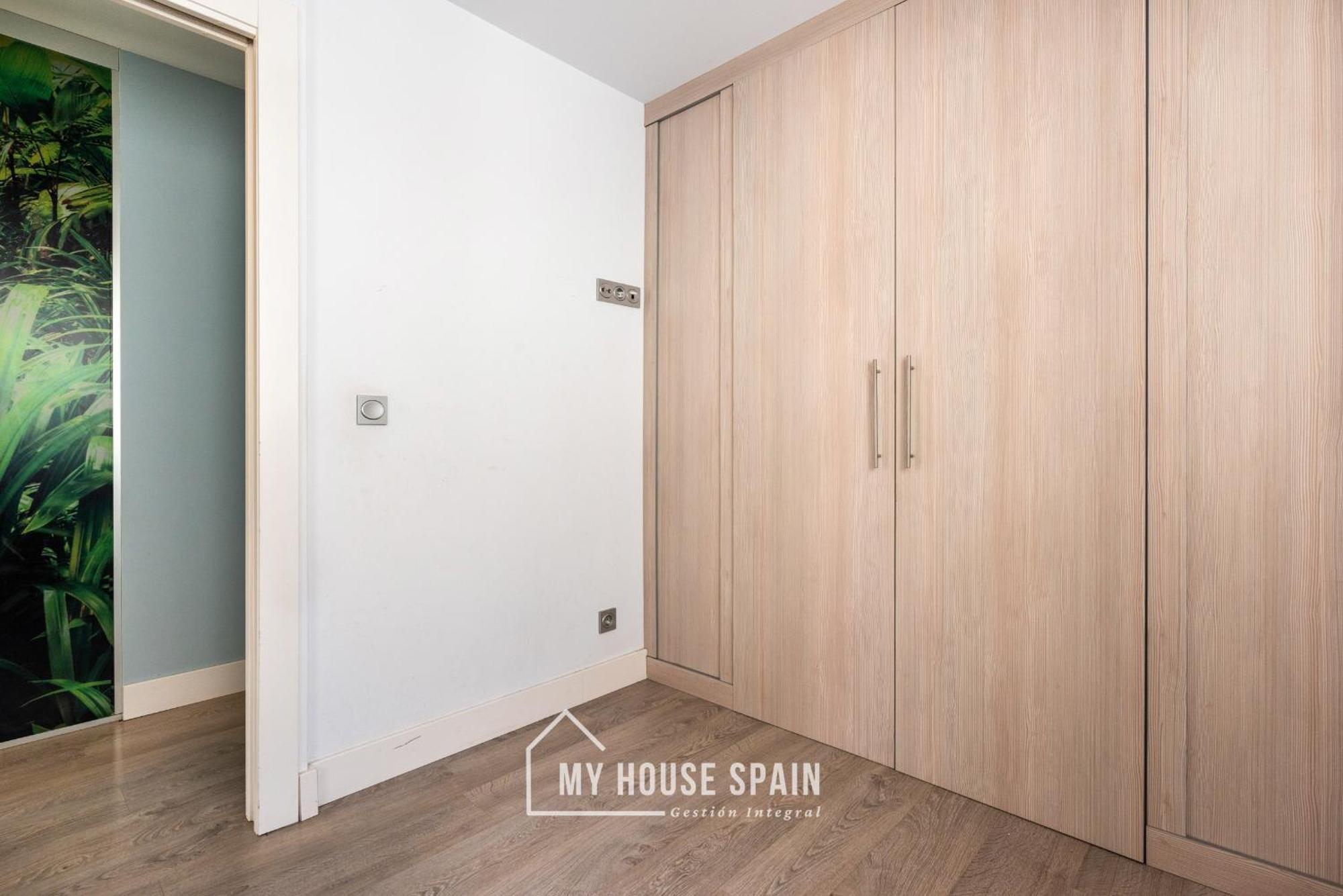 Myhousespain - Espacioso Piso Con Parking Gijón