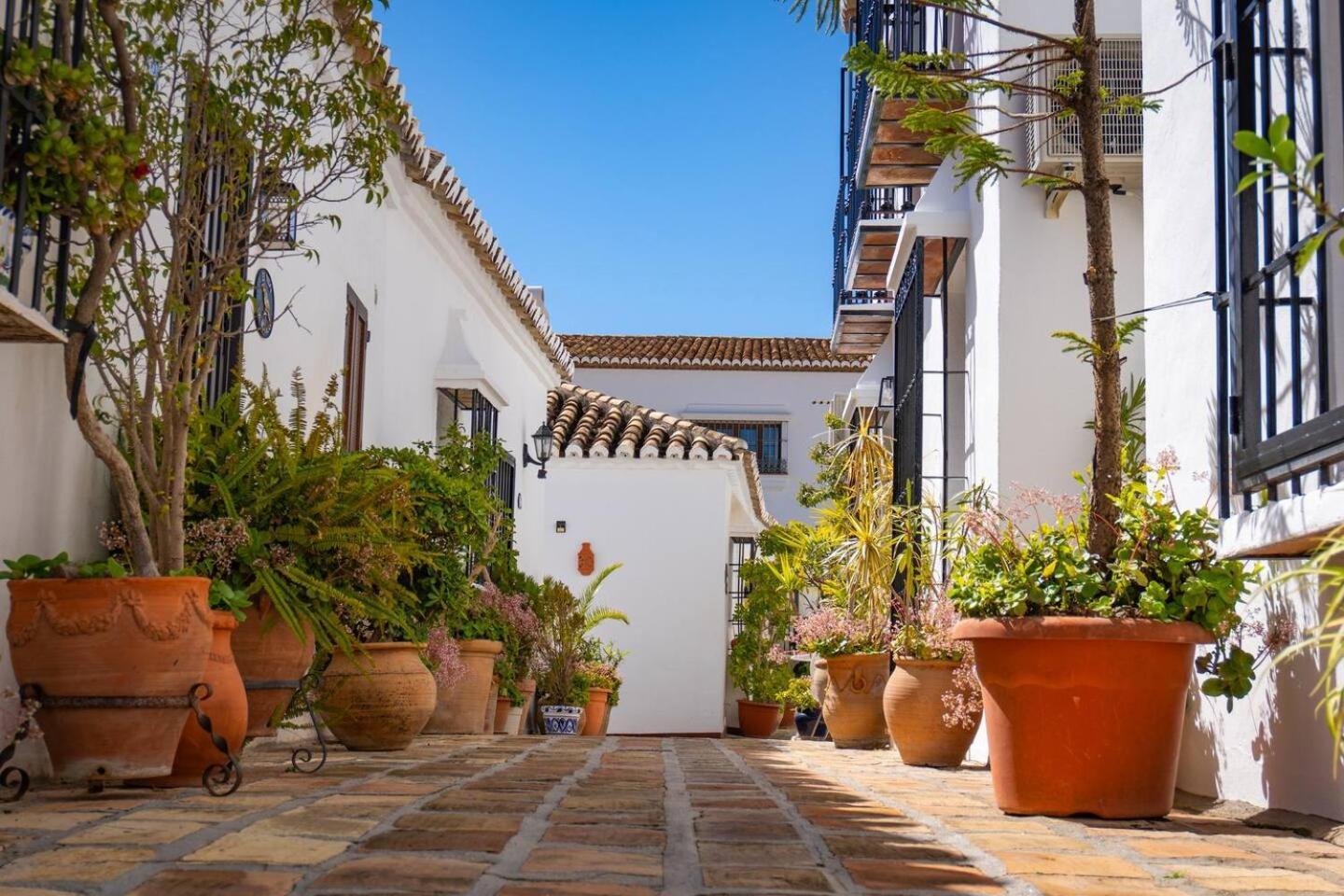 Idyllic Townhouse With Scenic Views Pueblo Mijas