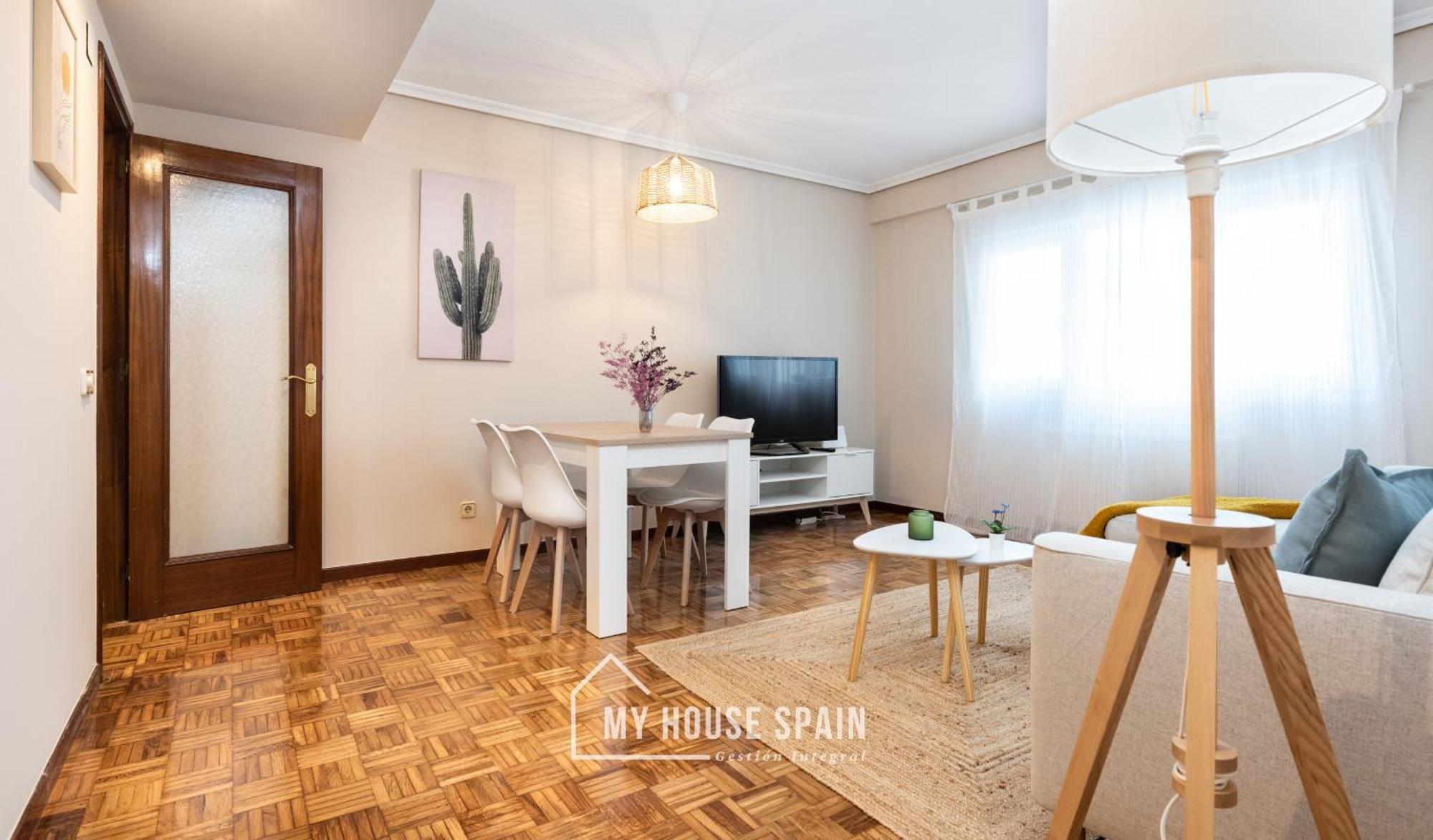 Apartment Myhousespain - Amplio Y Centrico Piso En Oviedo