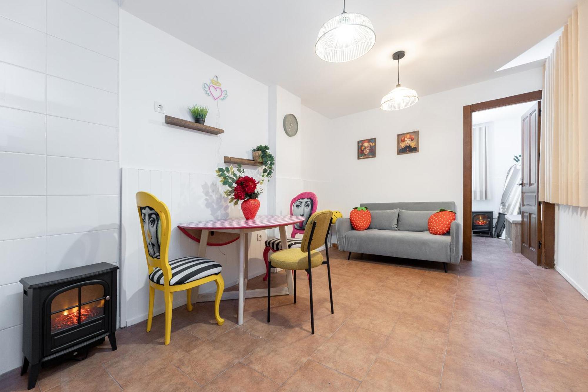 Apartment - Pinksparrow -
