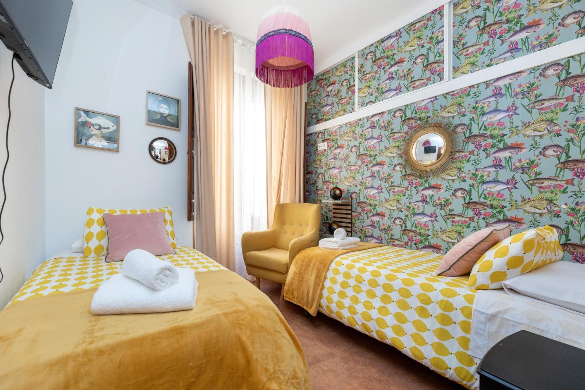 - Pinksparrow - Apartment