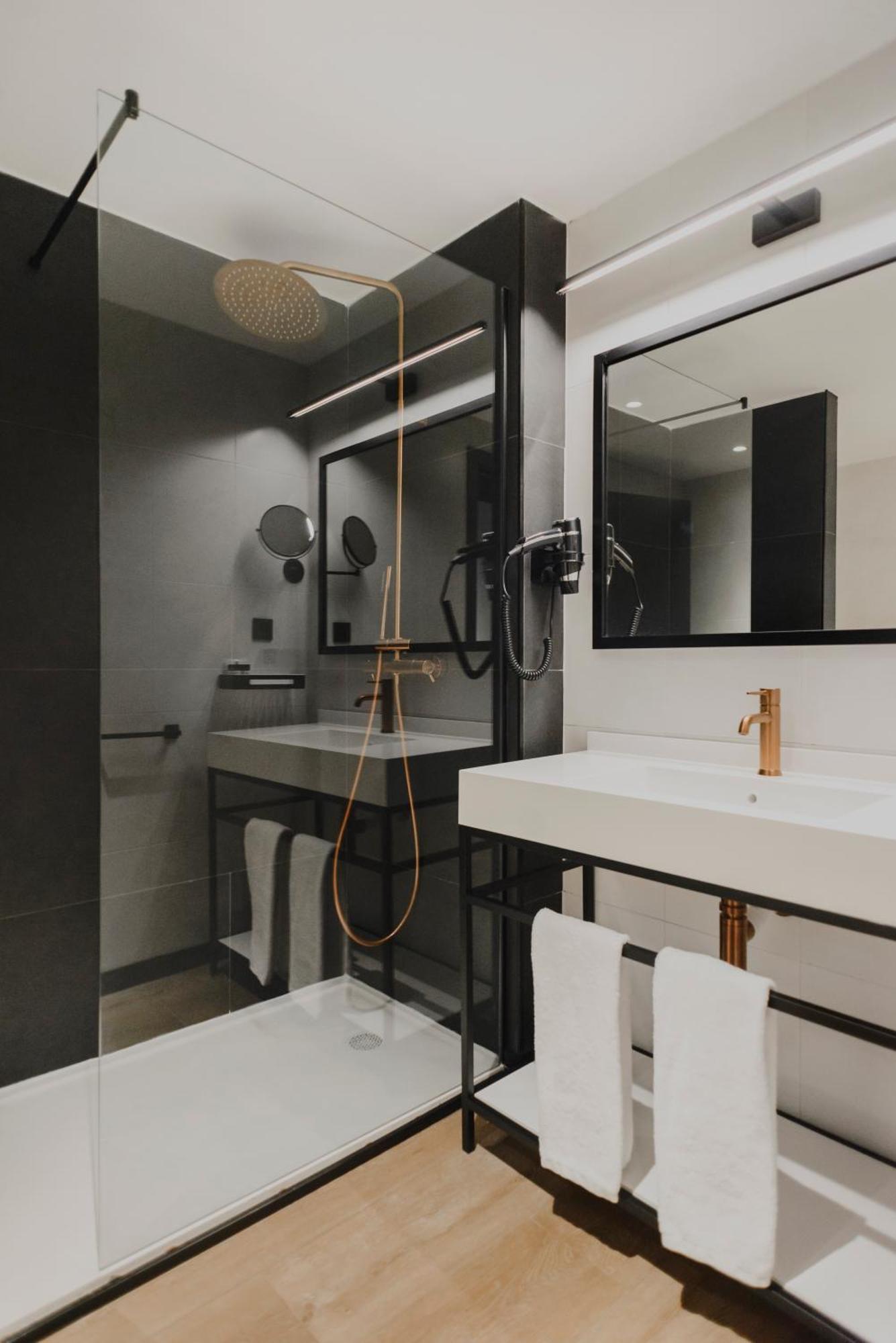Dimar Hotel 4*