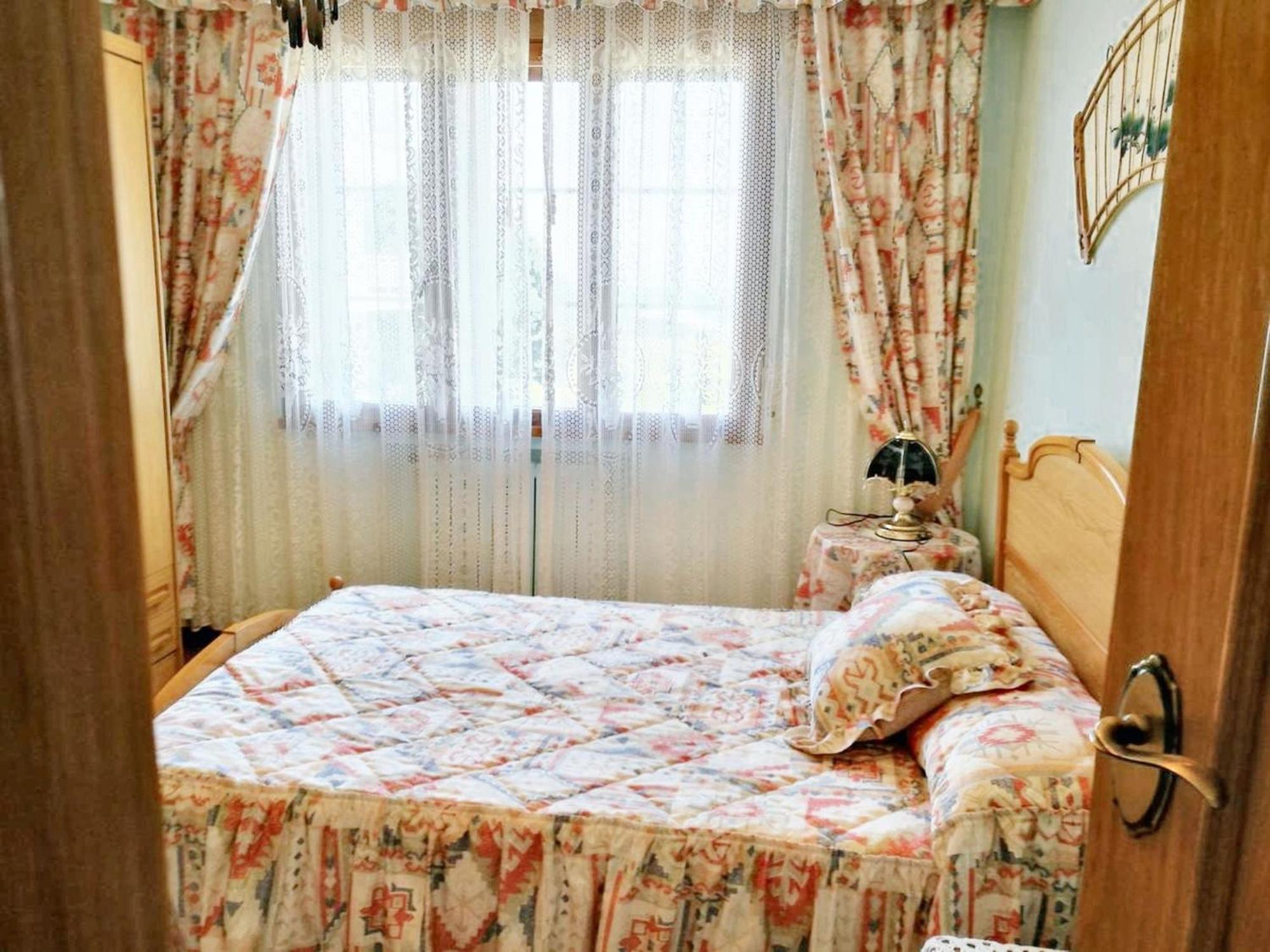 Charming House In Nois, Lugo With Terrace And Garden