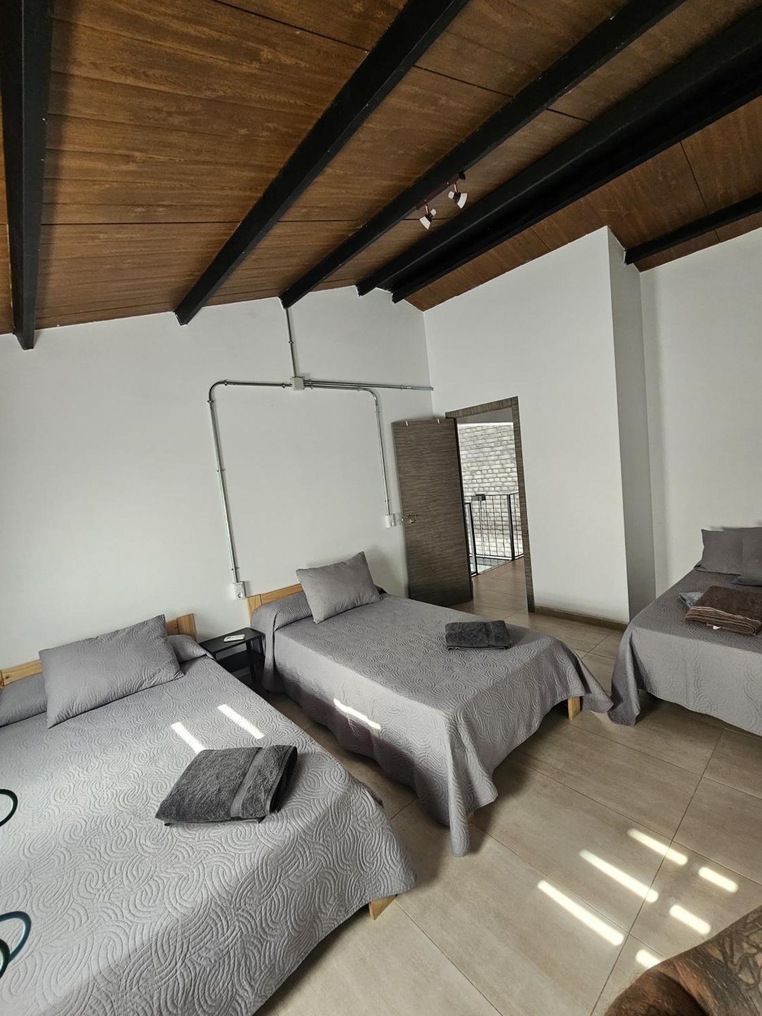 El Pez Casa Con Piscina Climatizada