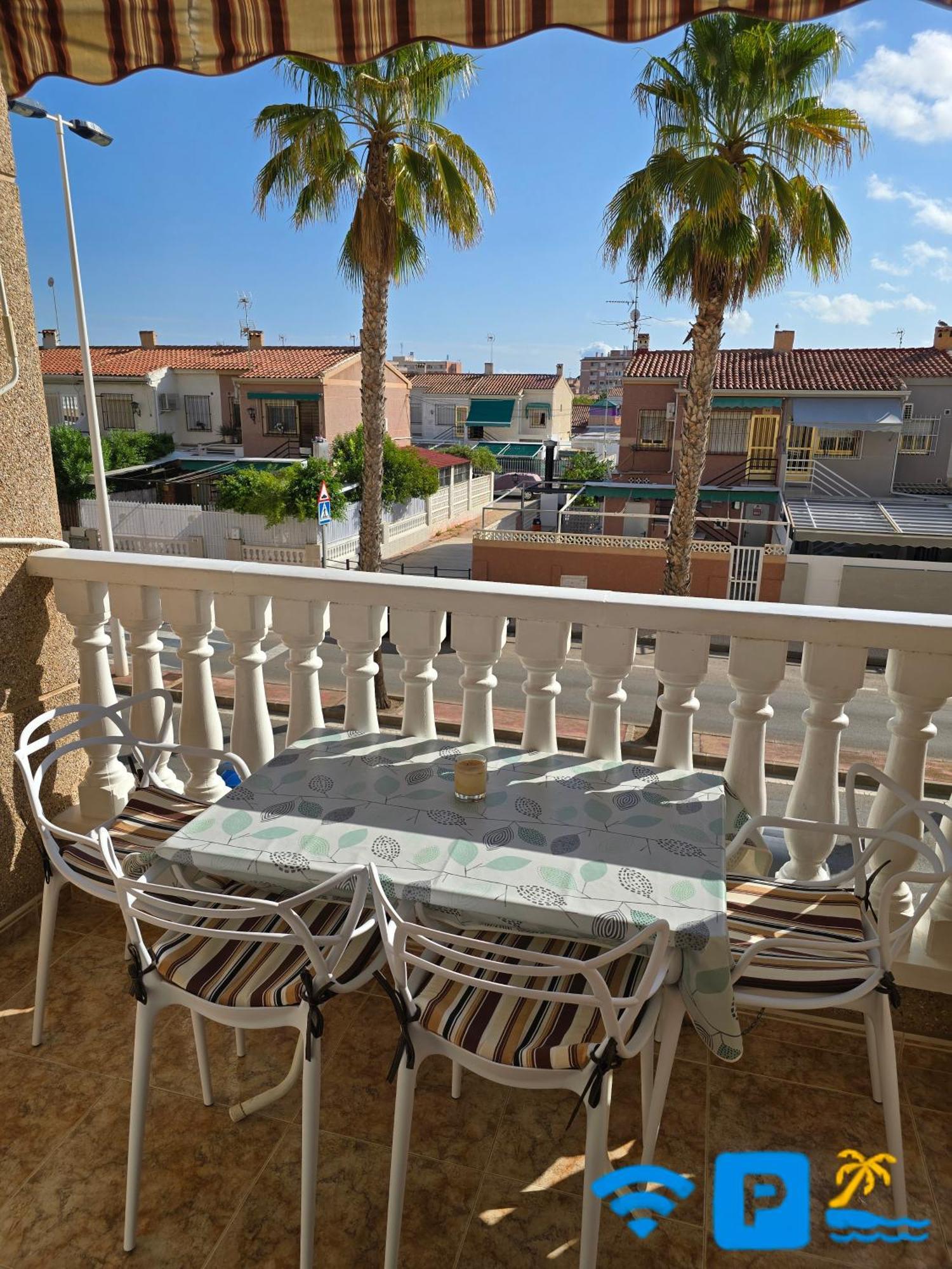 - 2 Bedrooms - Playa Lisa Tamarit - Airco - Parking