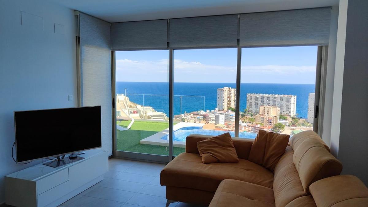 Villa Conectada Al Mediterraneo, Infinity Pool