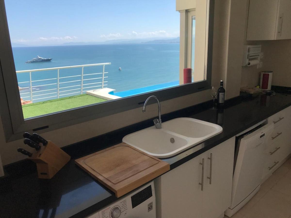 Villa Conectada Al Mediterraneo, Infinity Pool *