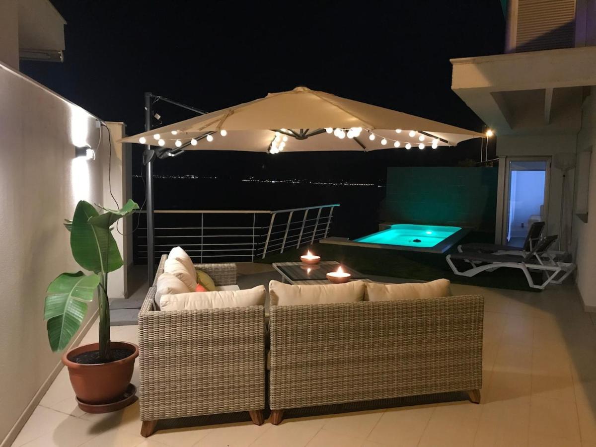 Conectada Al Mediterraneo, Infinity Pool Villa