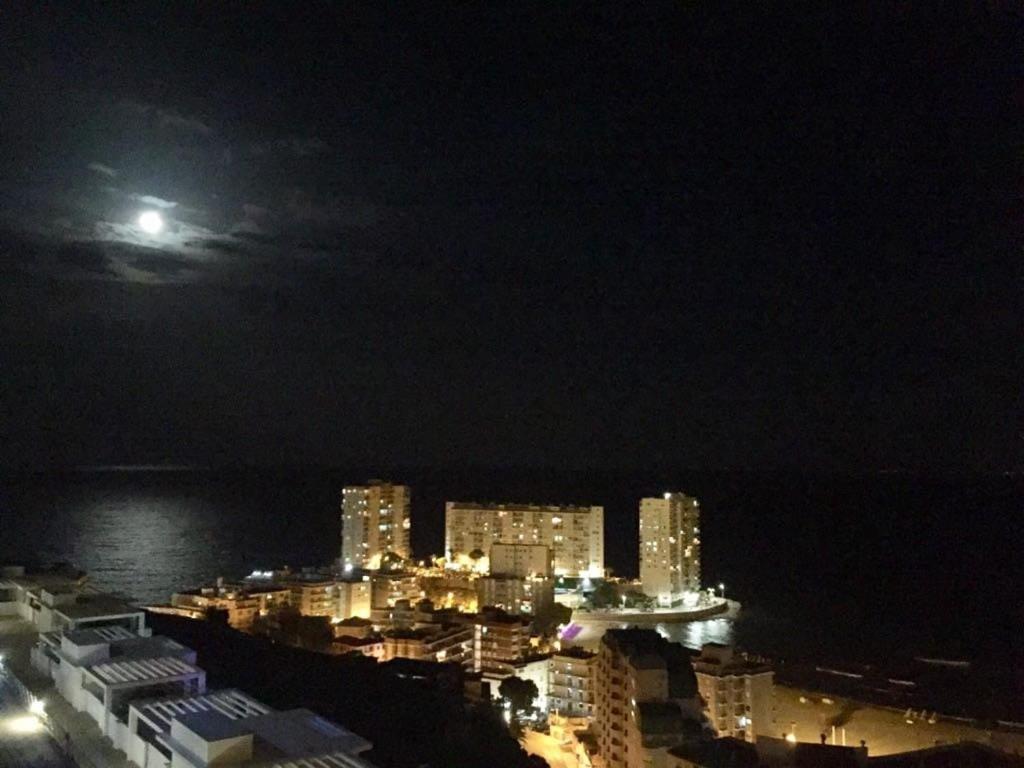 Conectada Al Mediterraneo, Infinity Pool * Faro de Cullera