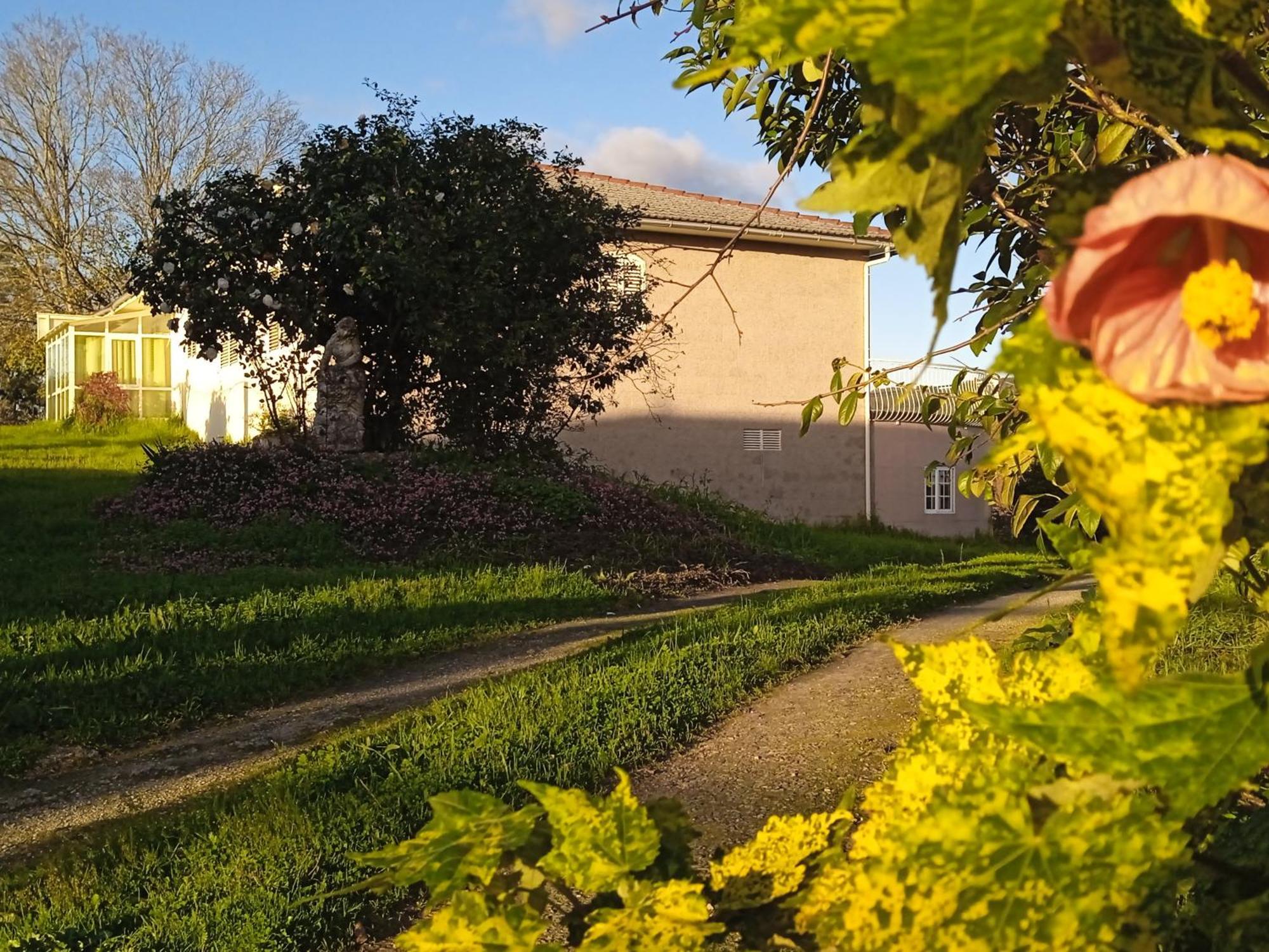 Bed & Breakfast A Casa De Abelleira *
