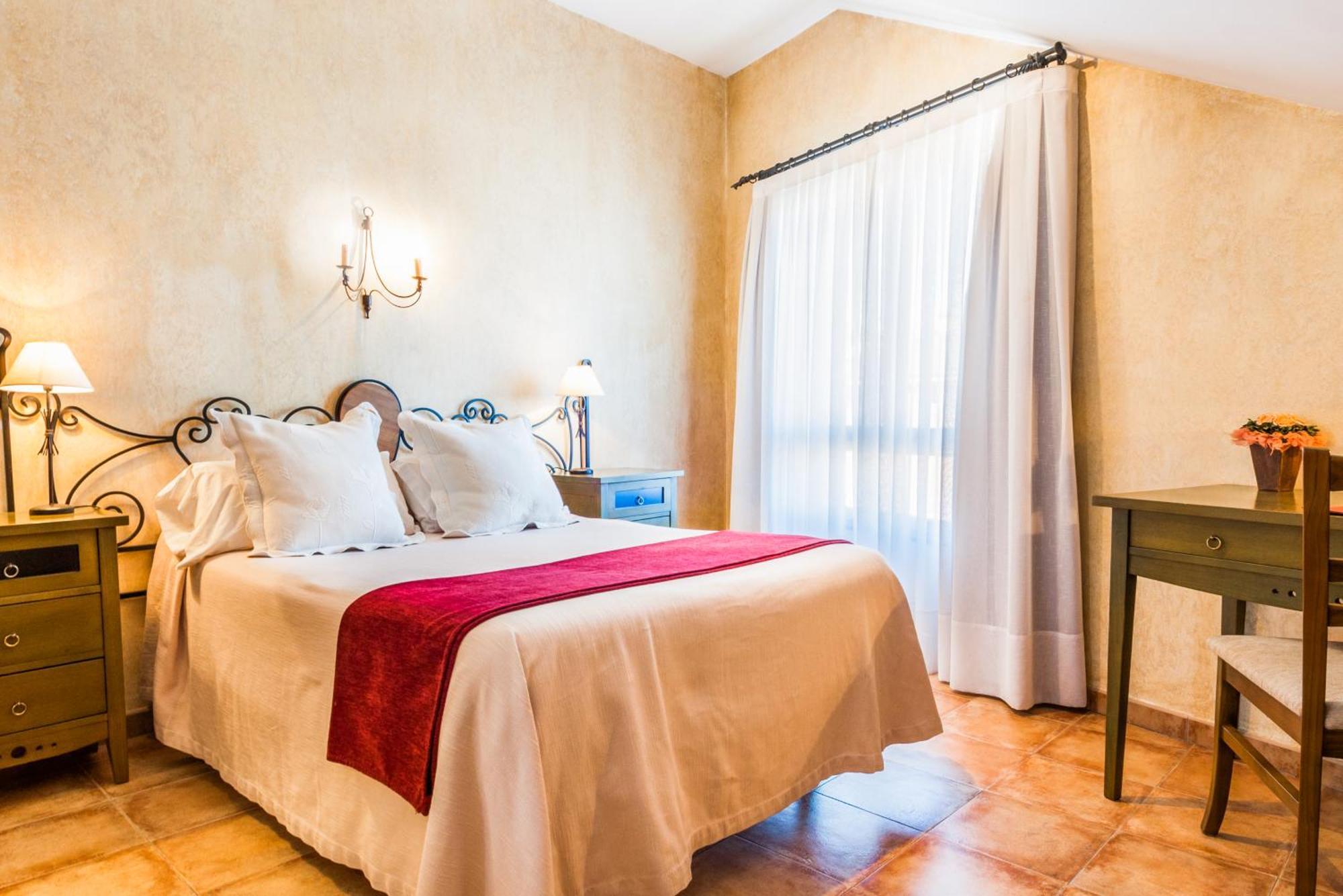 Hotel Jardin De La Abadia 4*