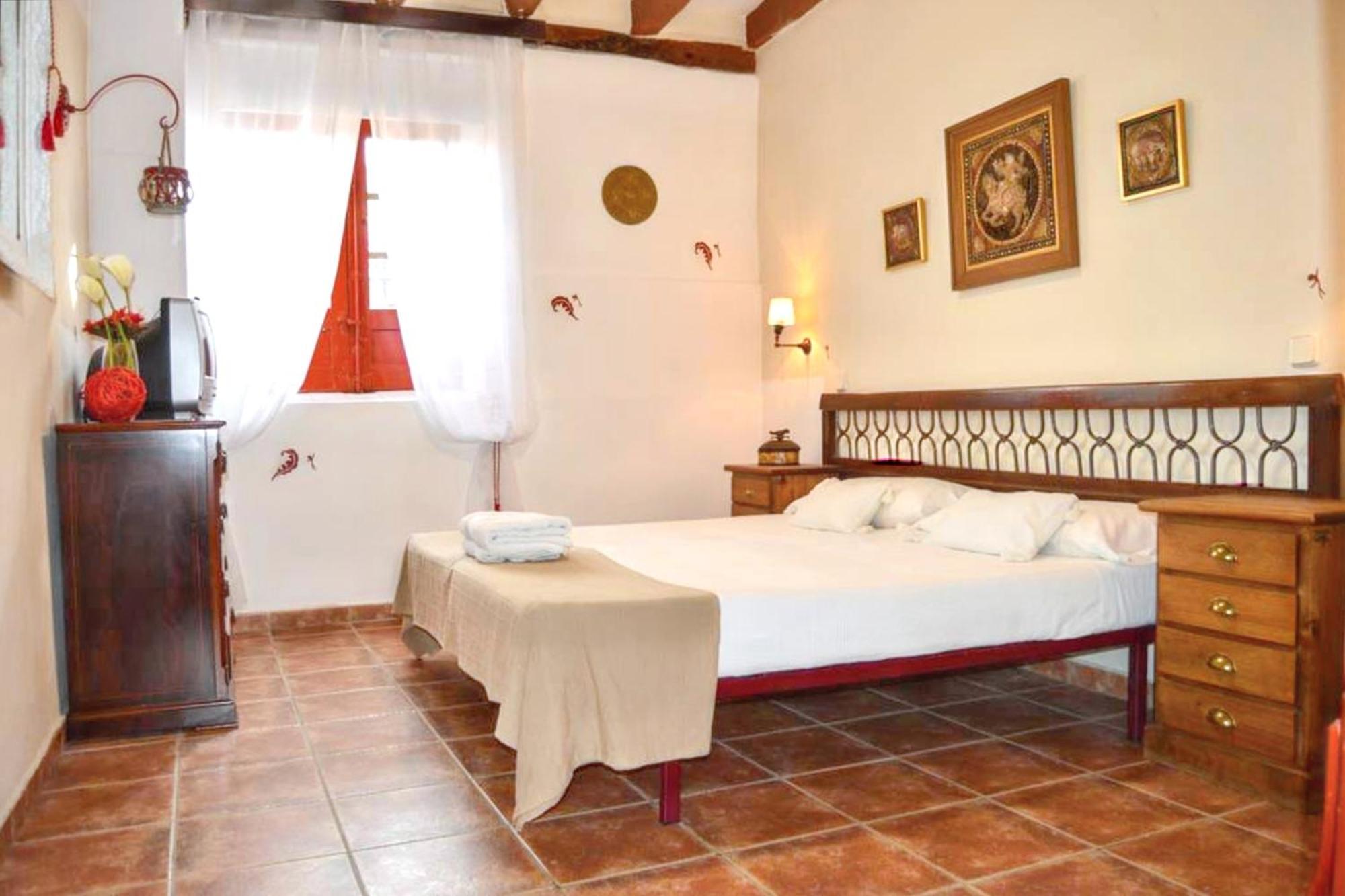 Spacious With Private Pool -
