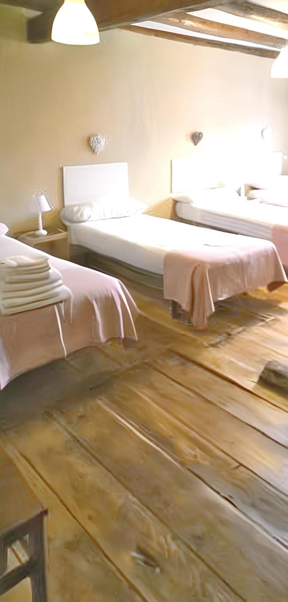 Spacious With Private Pool - Villa