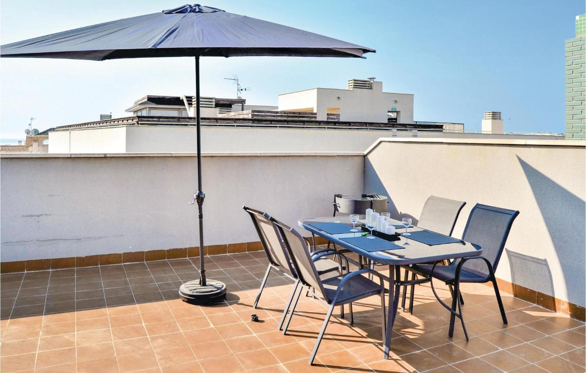 Apartment 2 Bedroom Gorgeous In Orihuela Costa Dehesa de Campoamor (Orihuela Costa)
