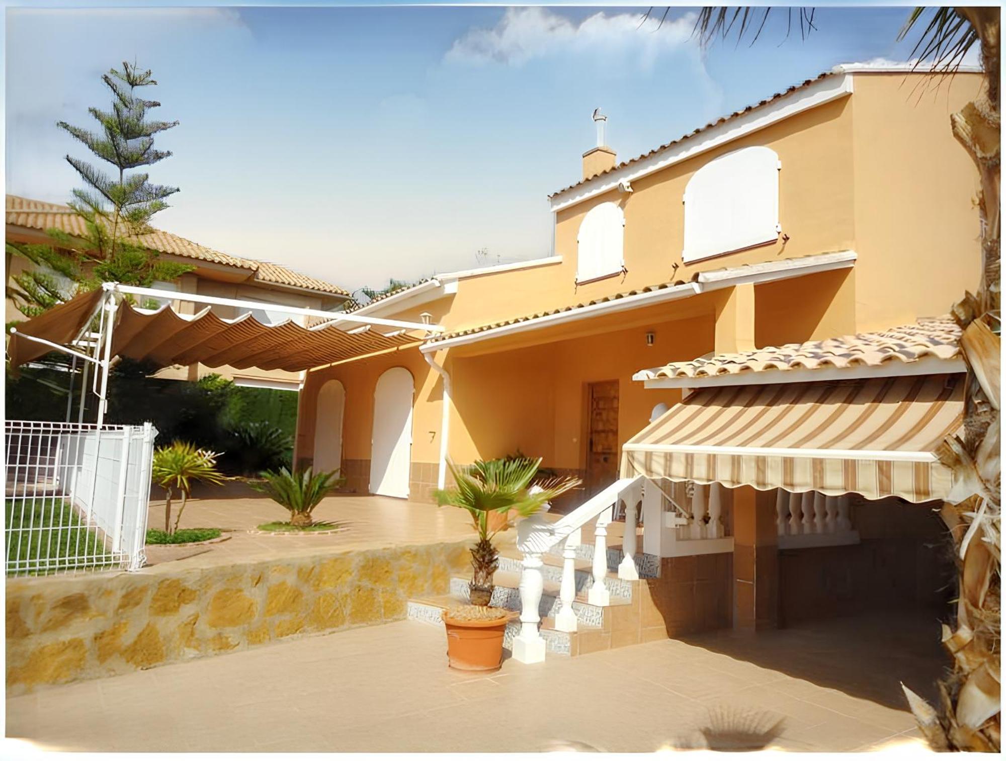 Family In With Year-round Private Pool * Benifayó