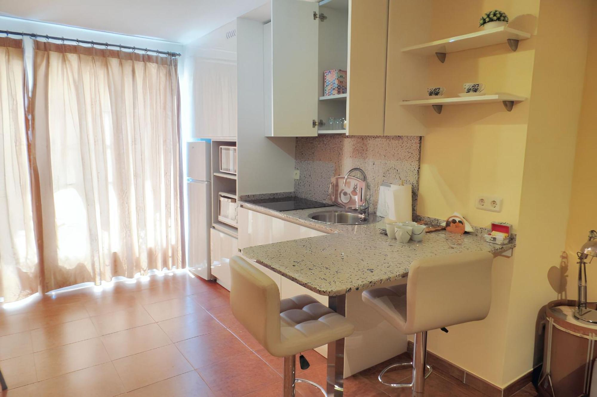 Comfortable In 100 Sqm + Terrace/garden