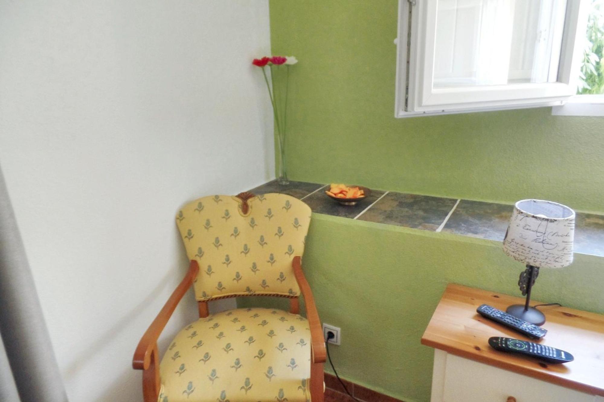 Comfortable In 100 Sqm + Terrace/garden Apartment *