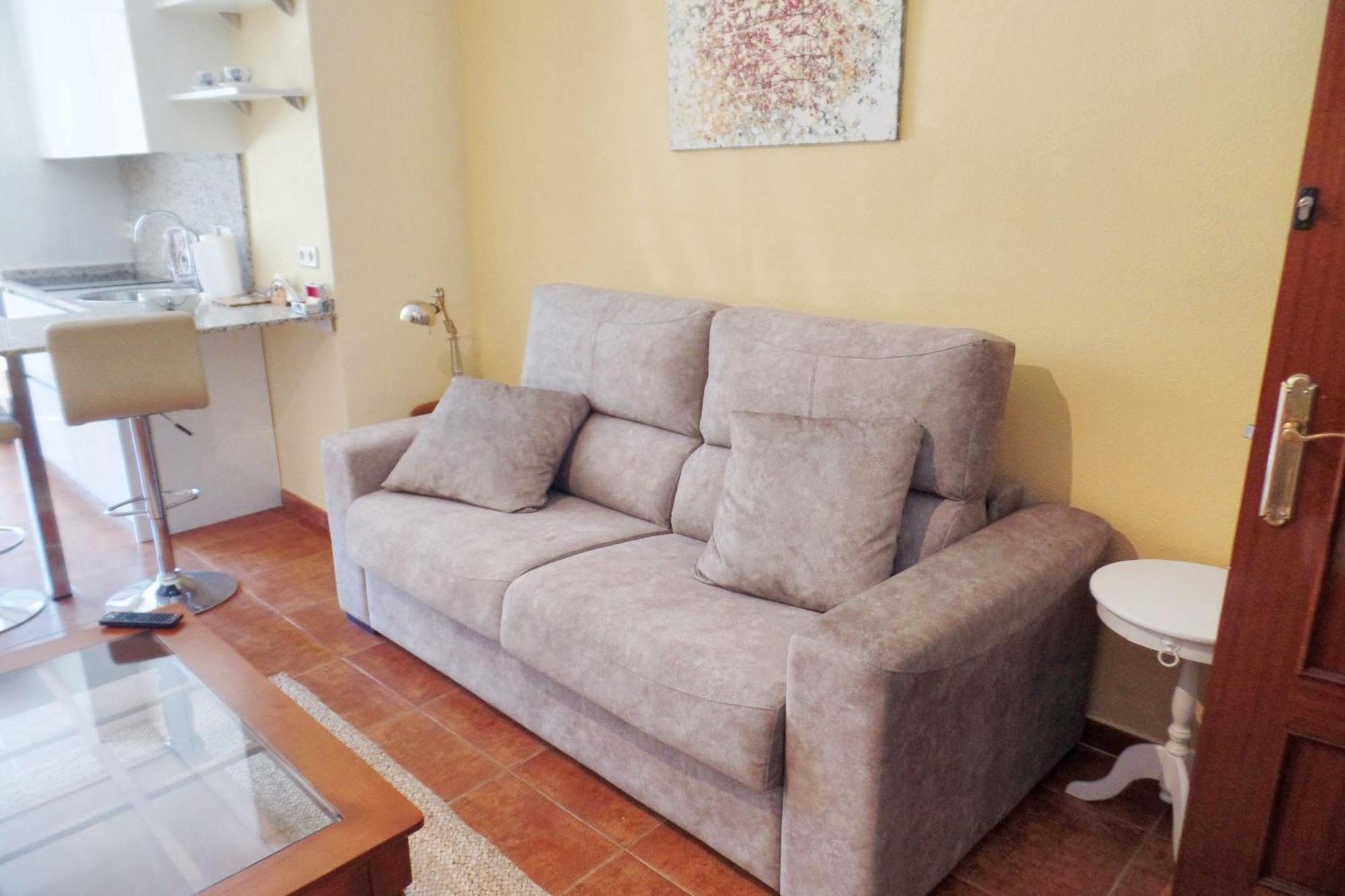 Comfortable In 100 Sqm + Terrace/garden