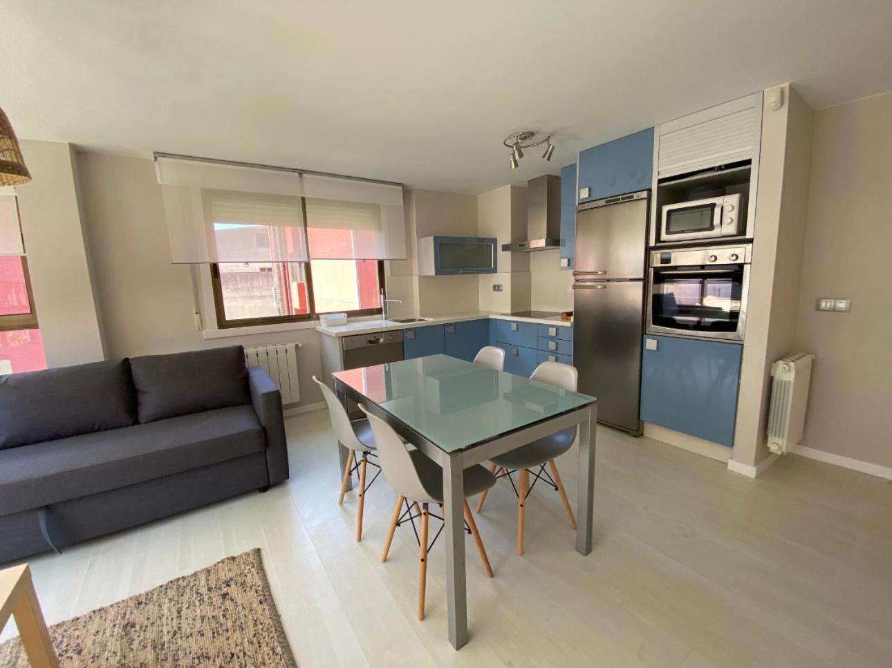 Apartamento Housingcoruña Playa Miño 04