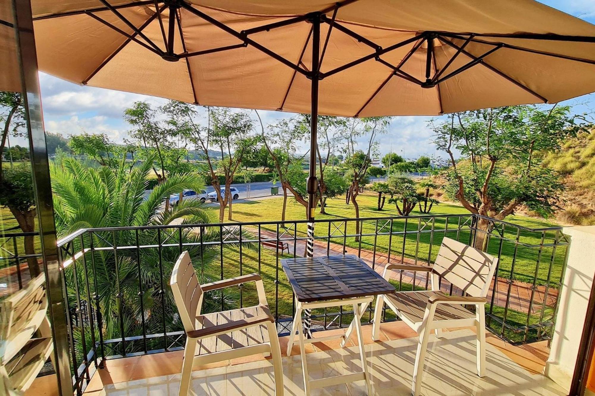 Spacious With Pool In The Heart Of 128 M² Apartment