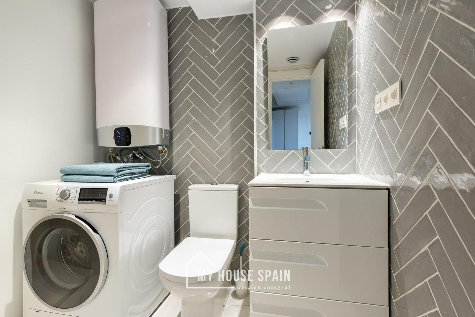 Myhousespain - Primera Linea De Playa Con Parking Apartamento Gijón