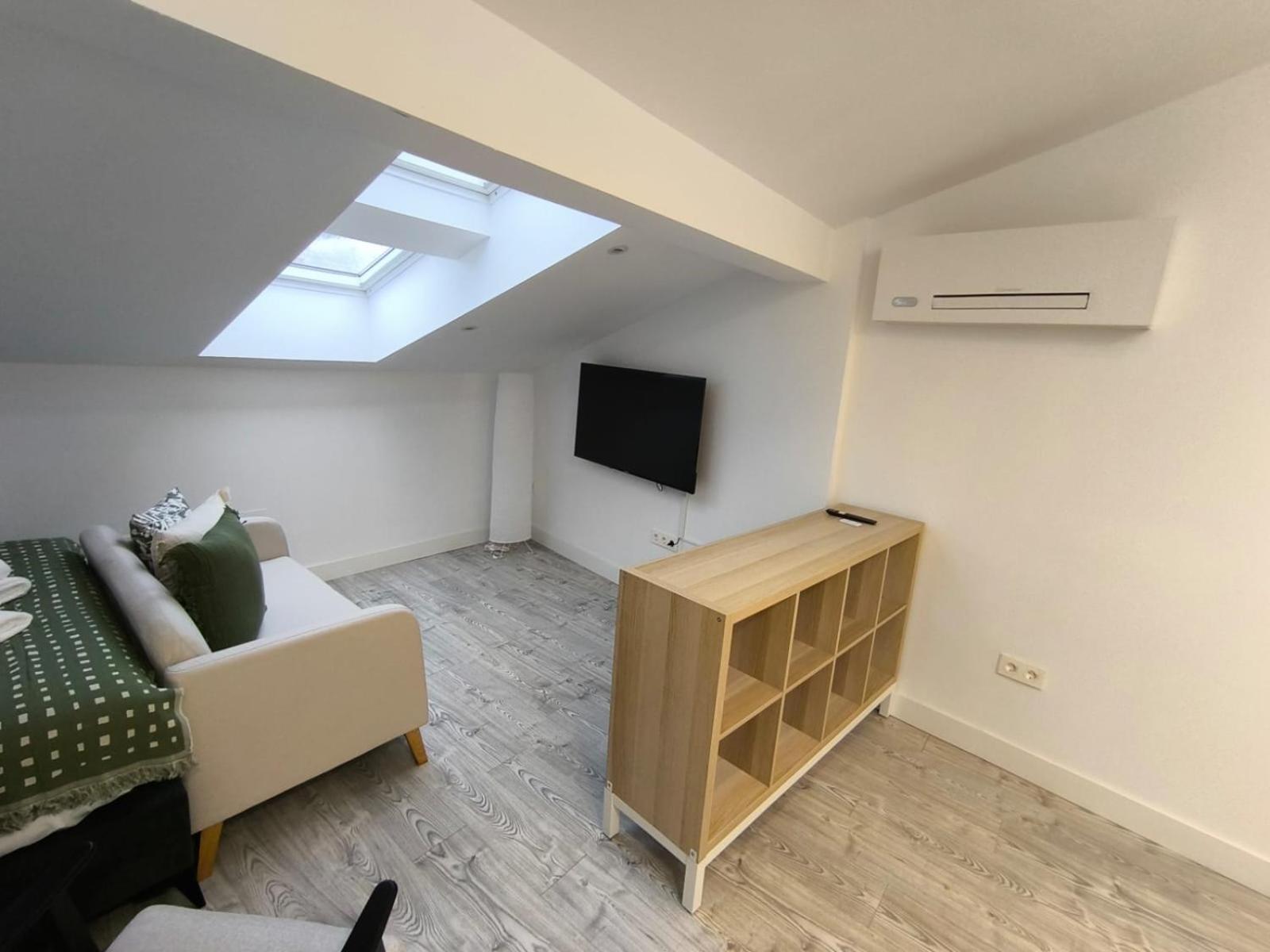 Insidehome Ciudad Del Cine Apartamento Valladolid