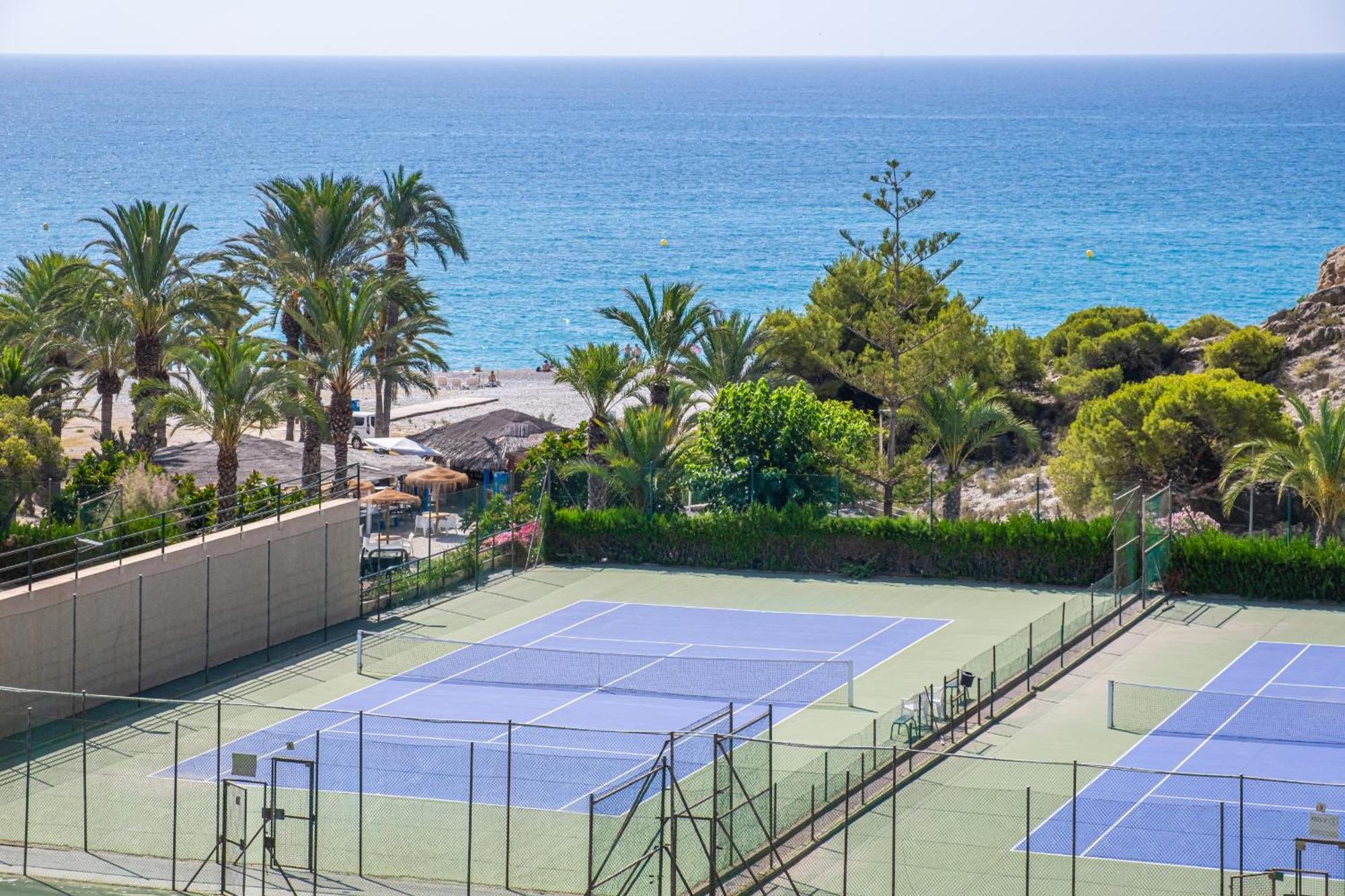 Eurotennis 1009-1 Paradise Apartment