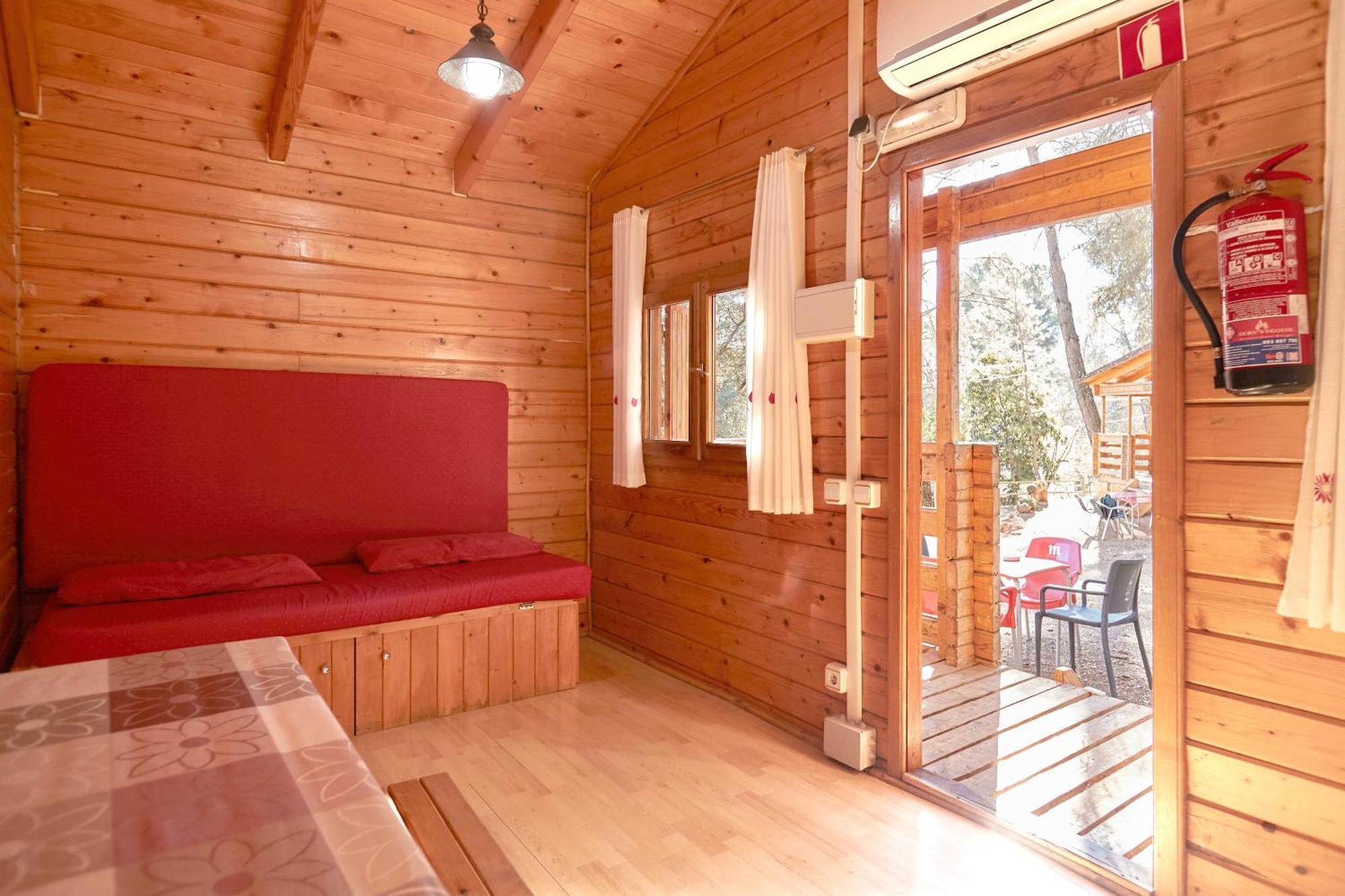 Montillana Con Camping